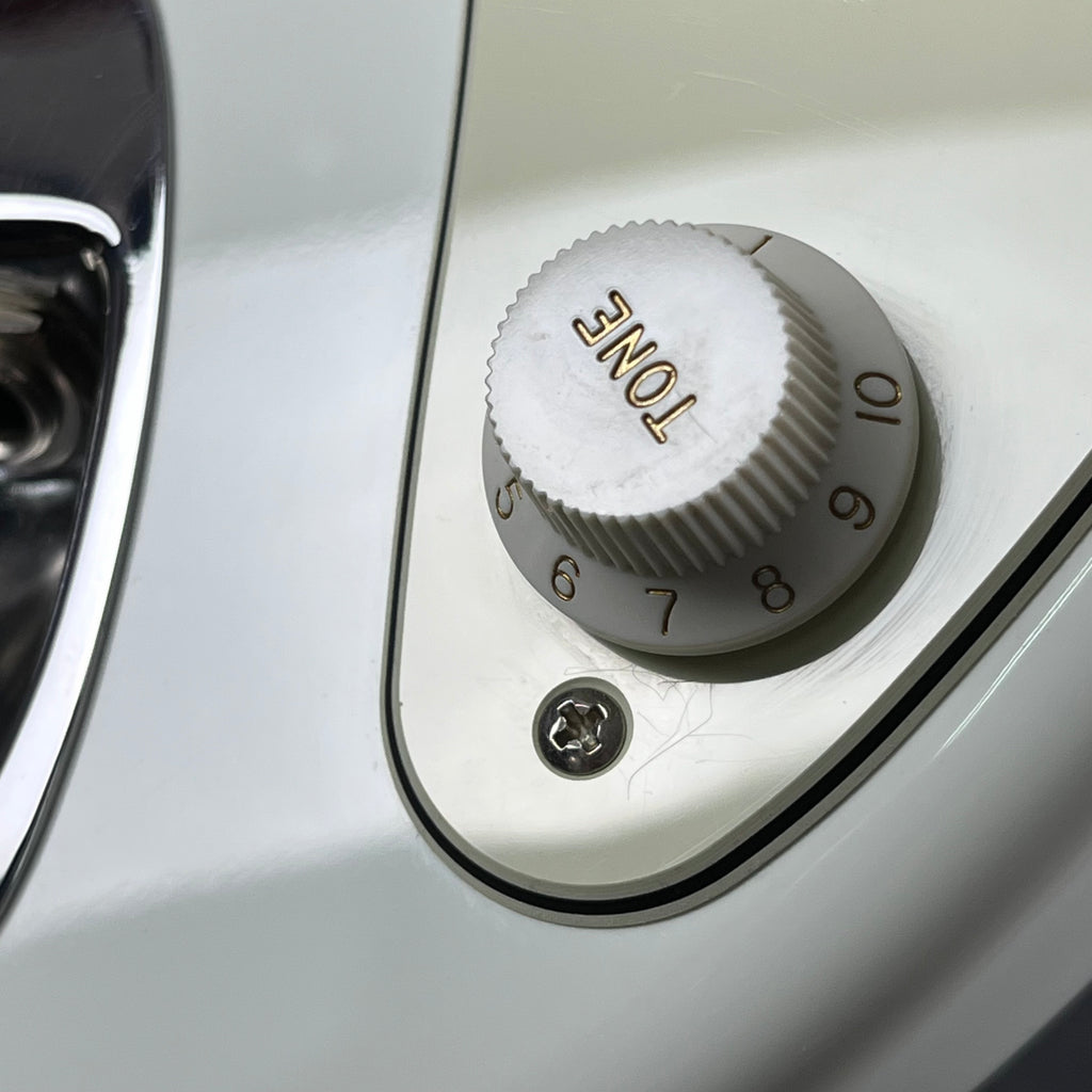 Fender Japan Traditional II 60s Stratocaster RW OW