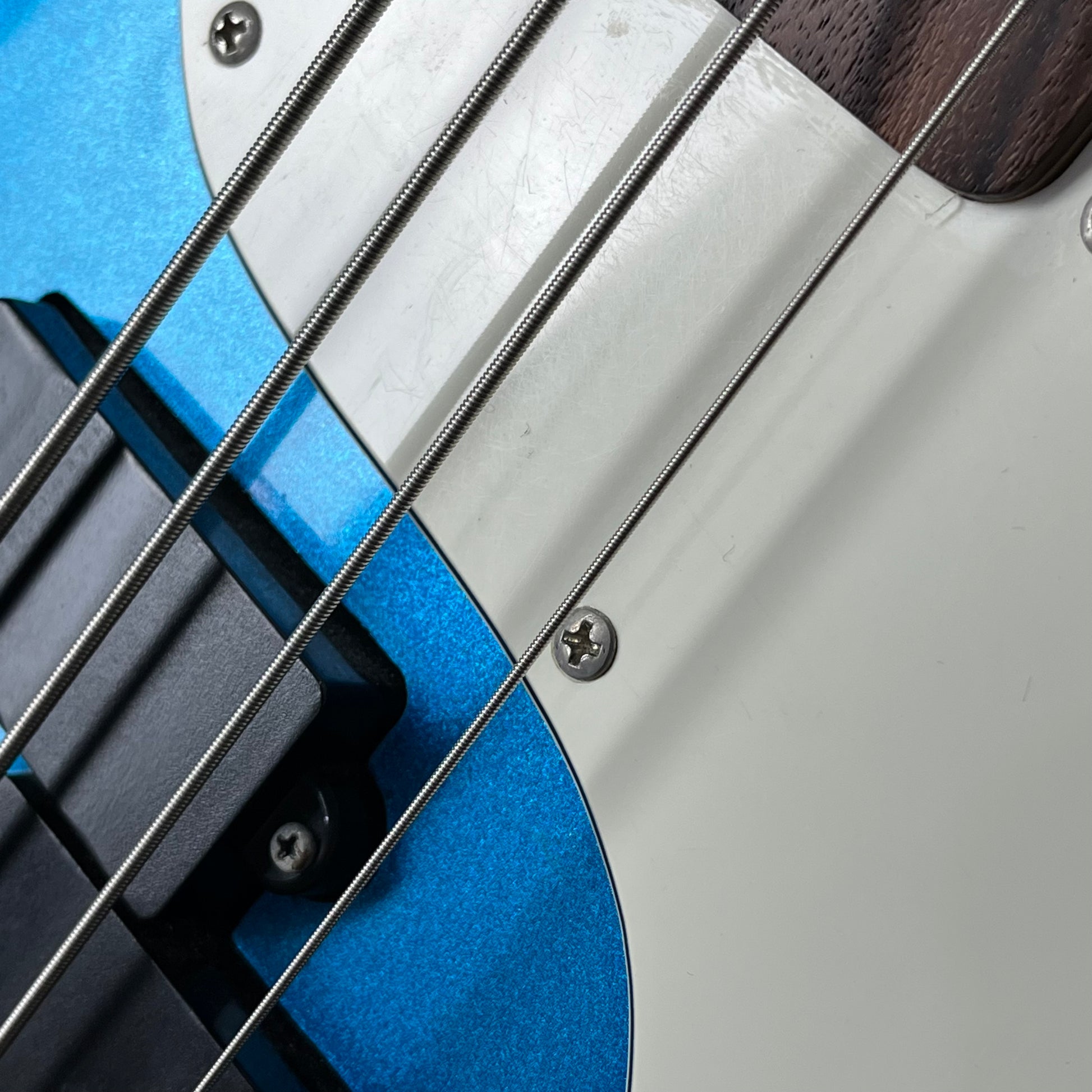 GrassRoots G-BB-DLX Bass