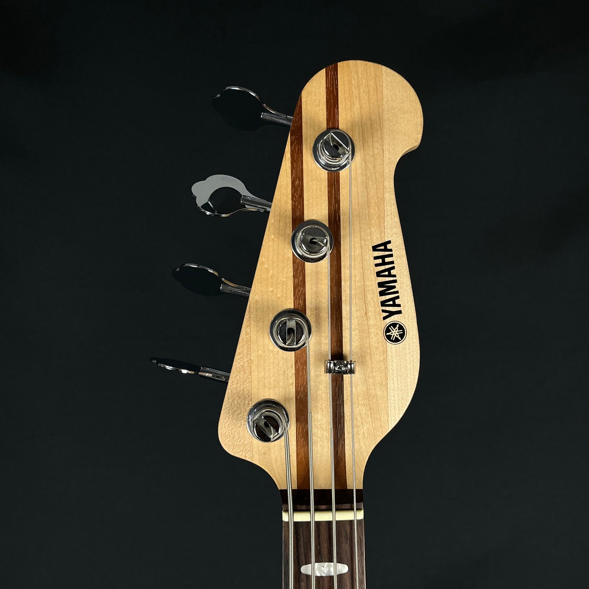 YAMAHA BB424 Bass