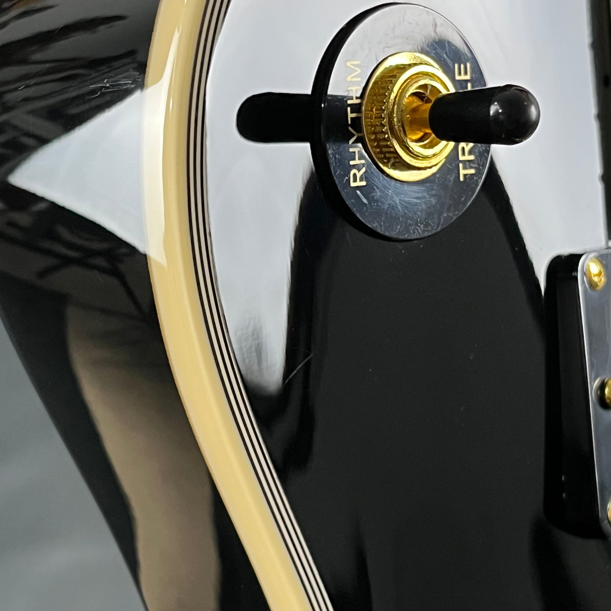 BUSKER’S Les Paul BLC-500/BLK