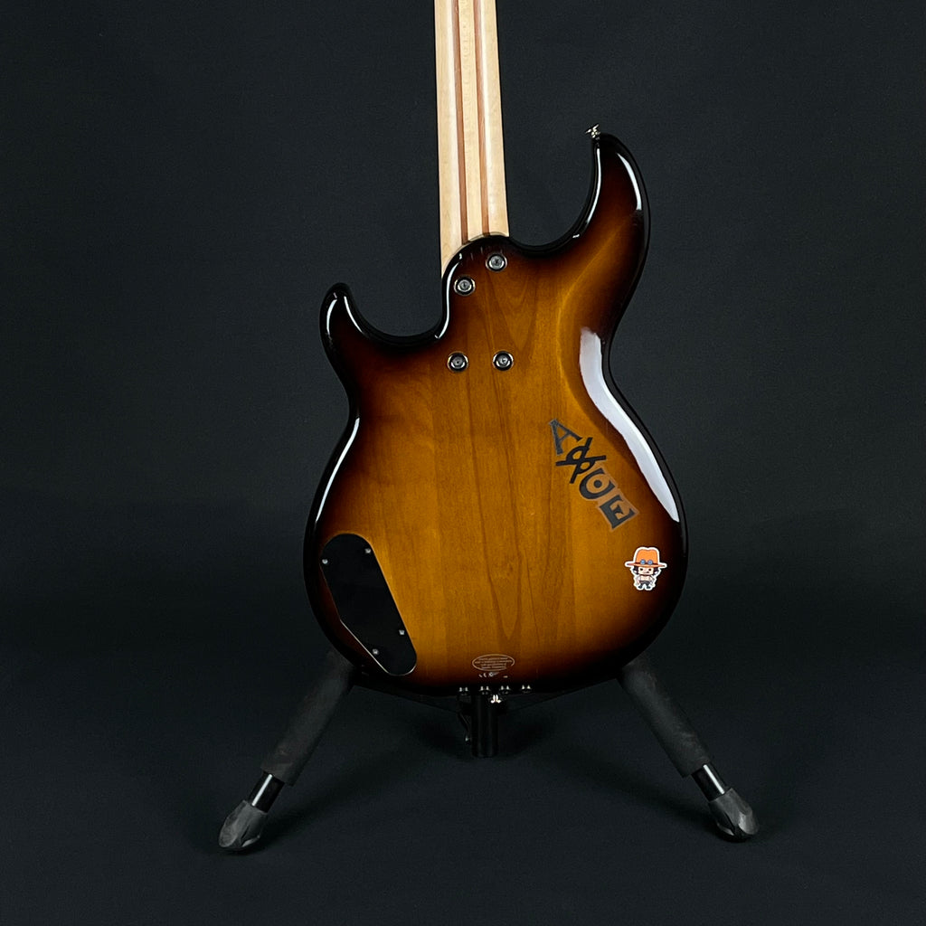 YAMAHA BB424 Bass