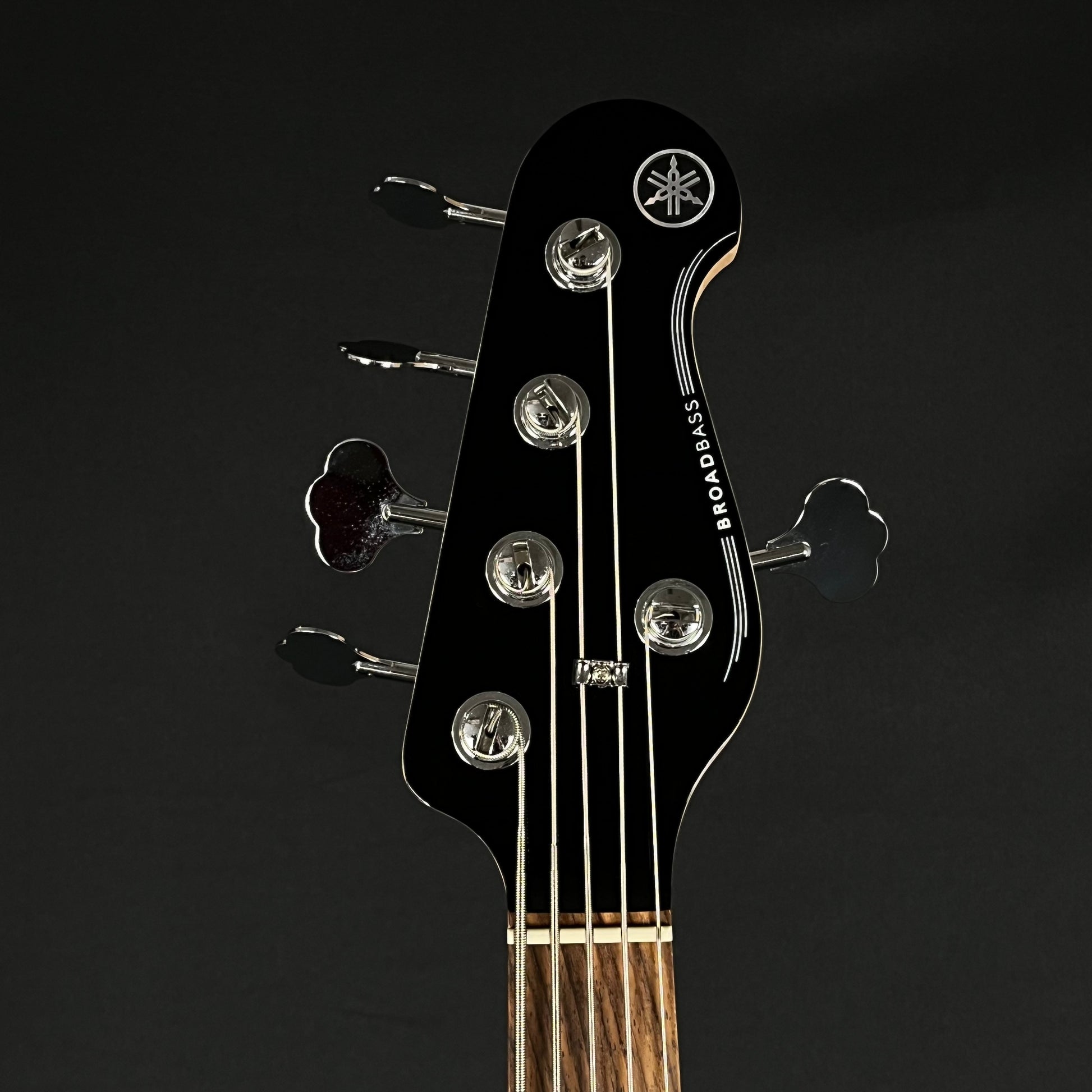 YAMAHA BB435 Bass