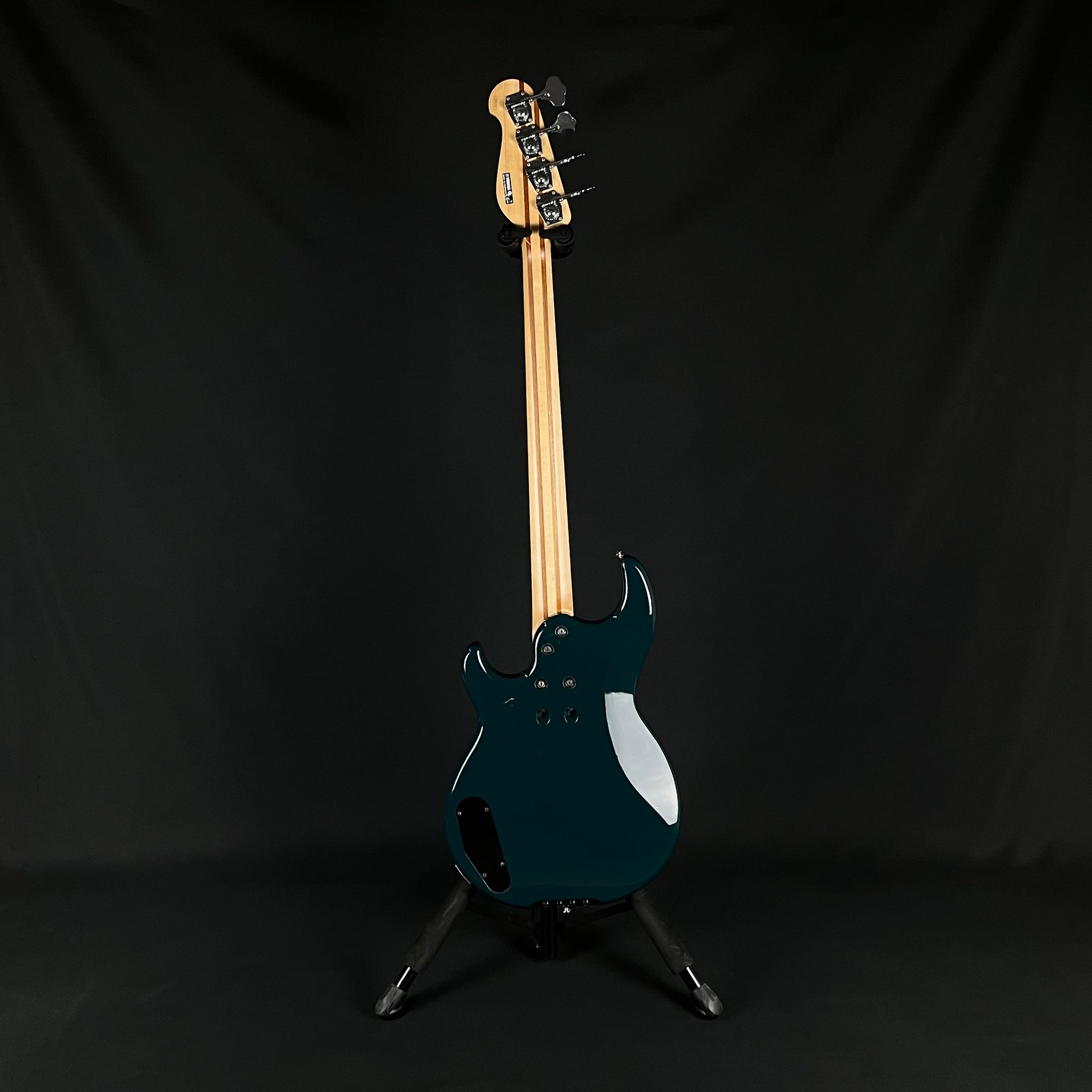 YAMAHA BB434 Bass