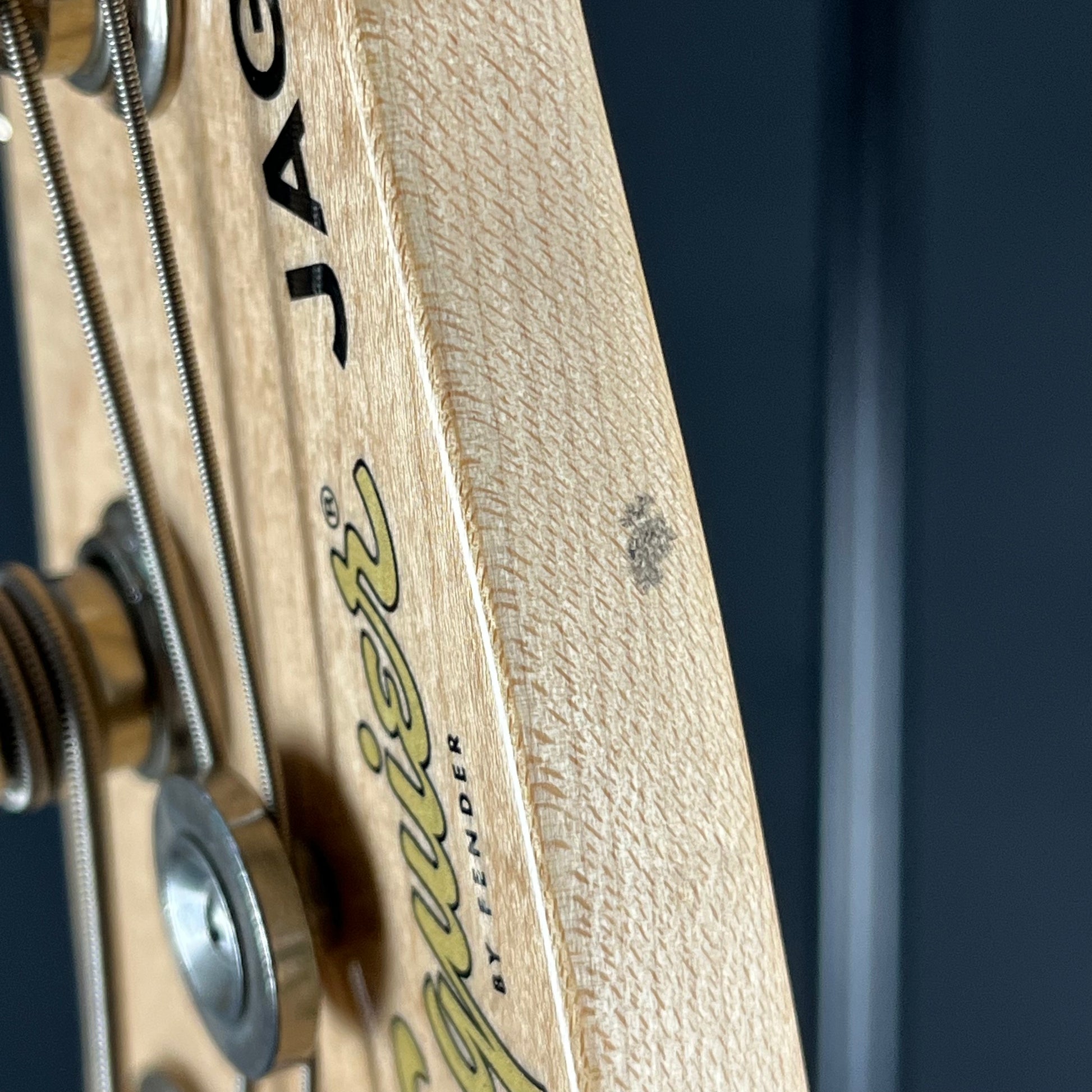 Squier Affinity Jaguar Bass H