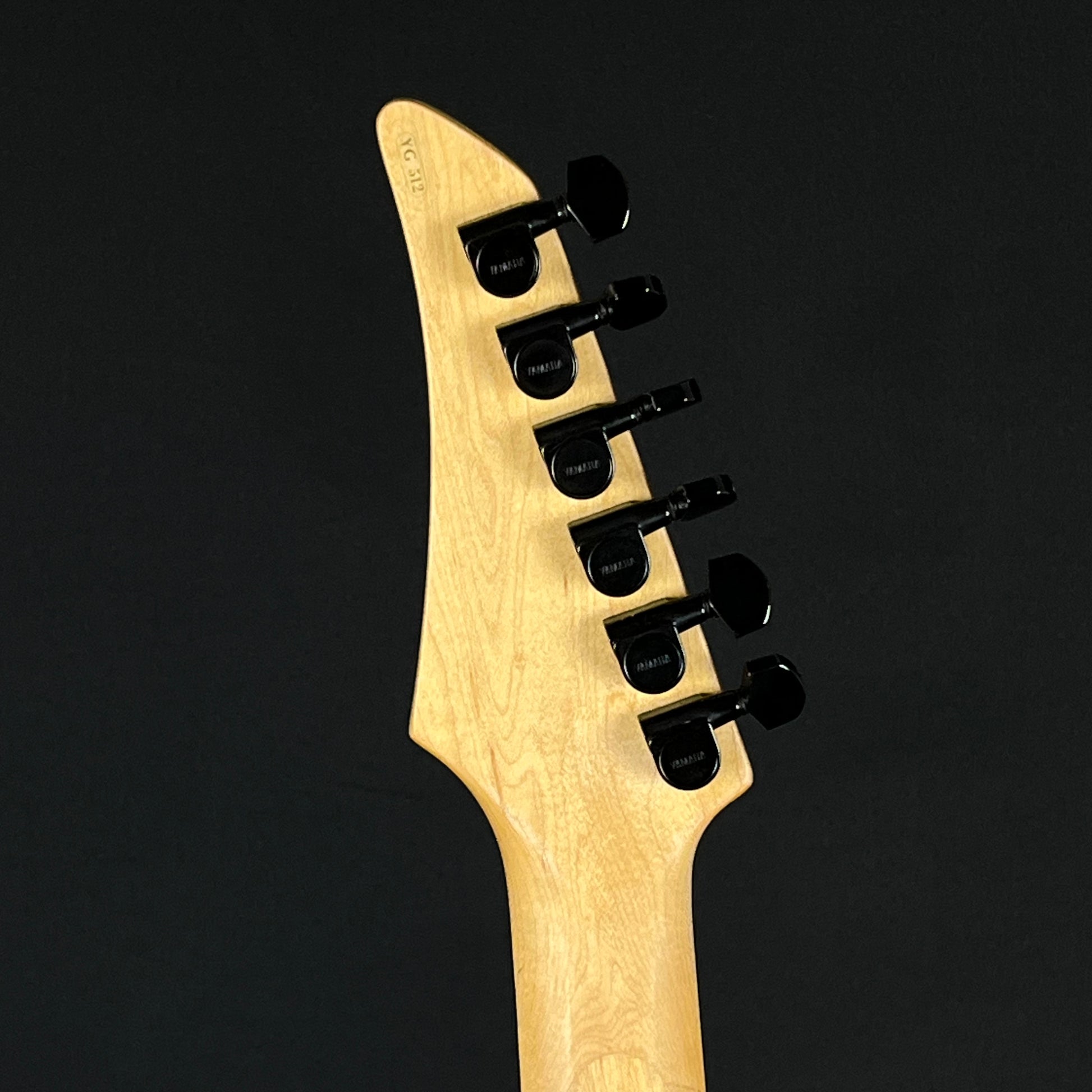 YAMAHA YG512