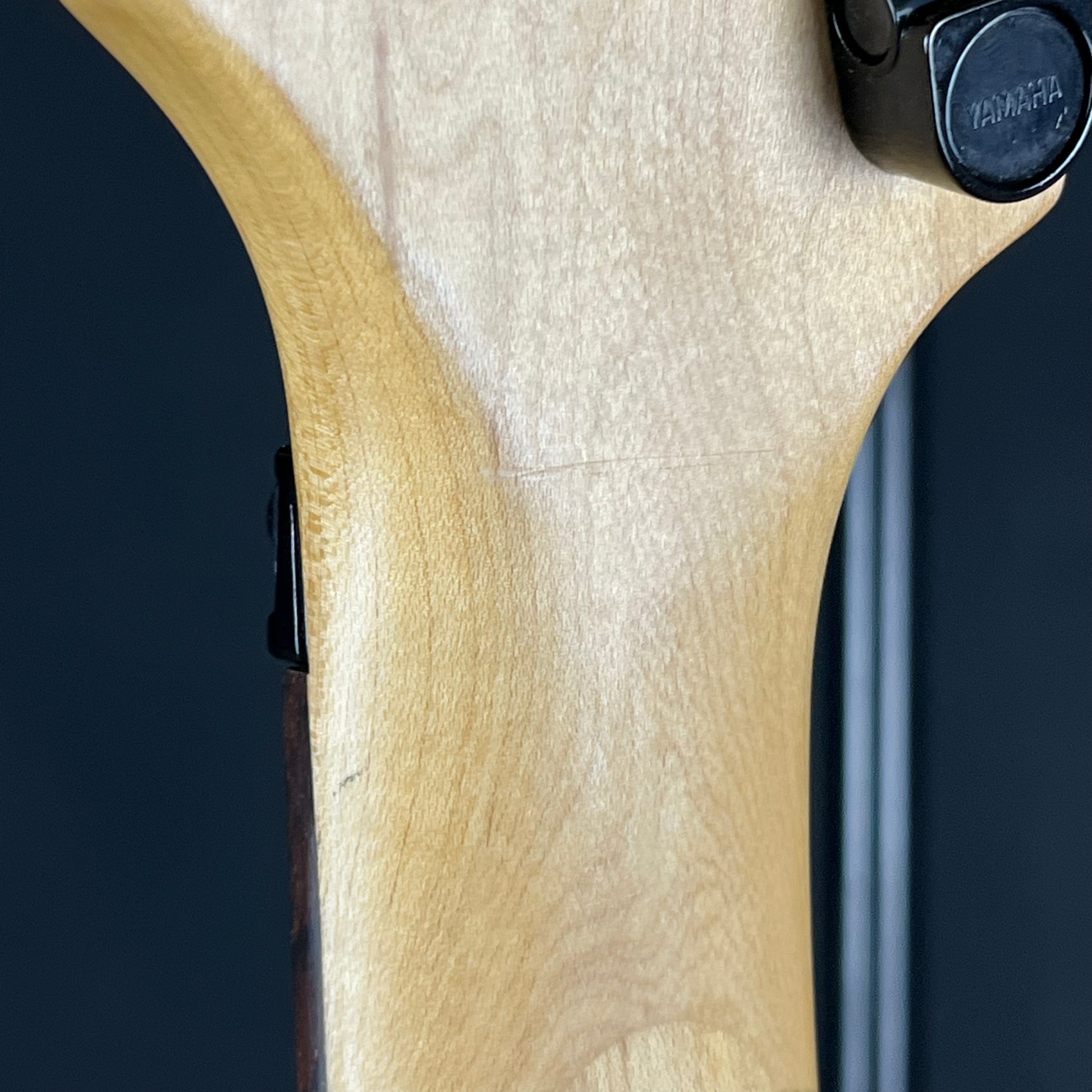 YAMAHA YG512