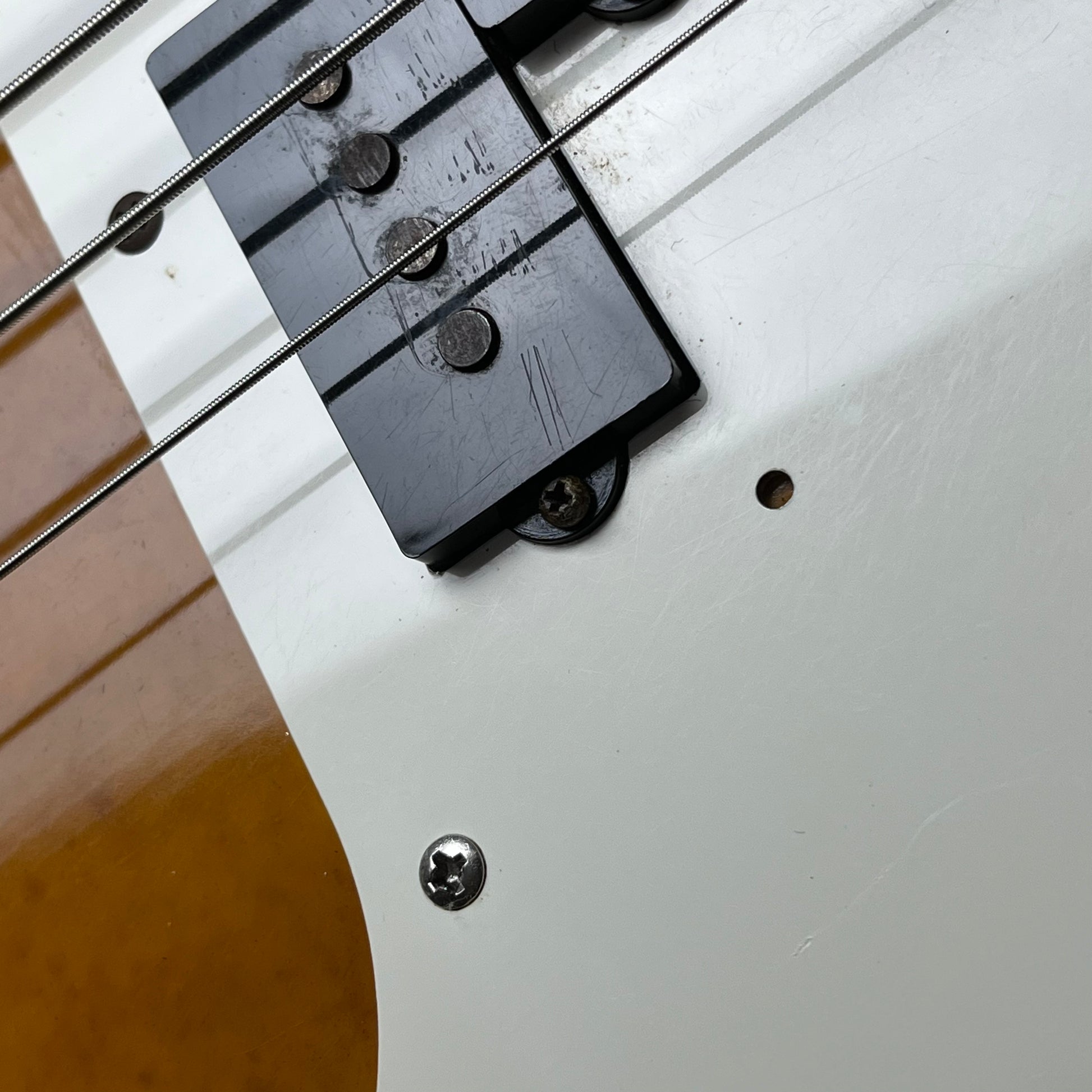 Squier Japan Silver Series Precision Bass