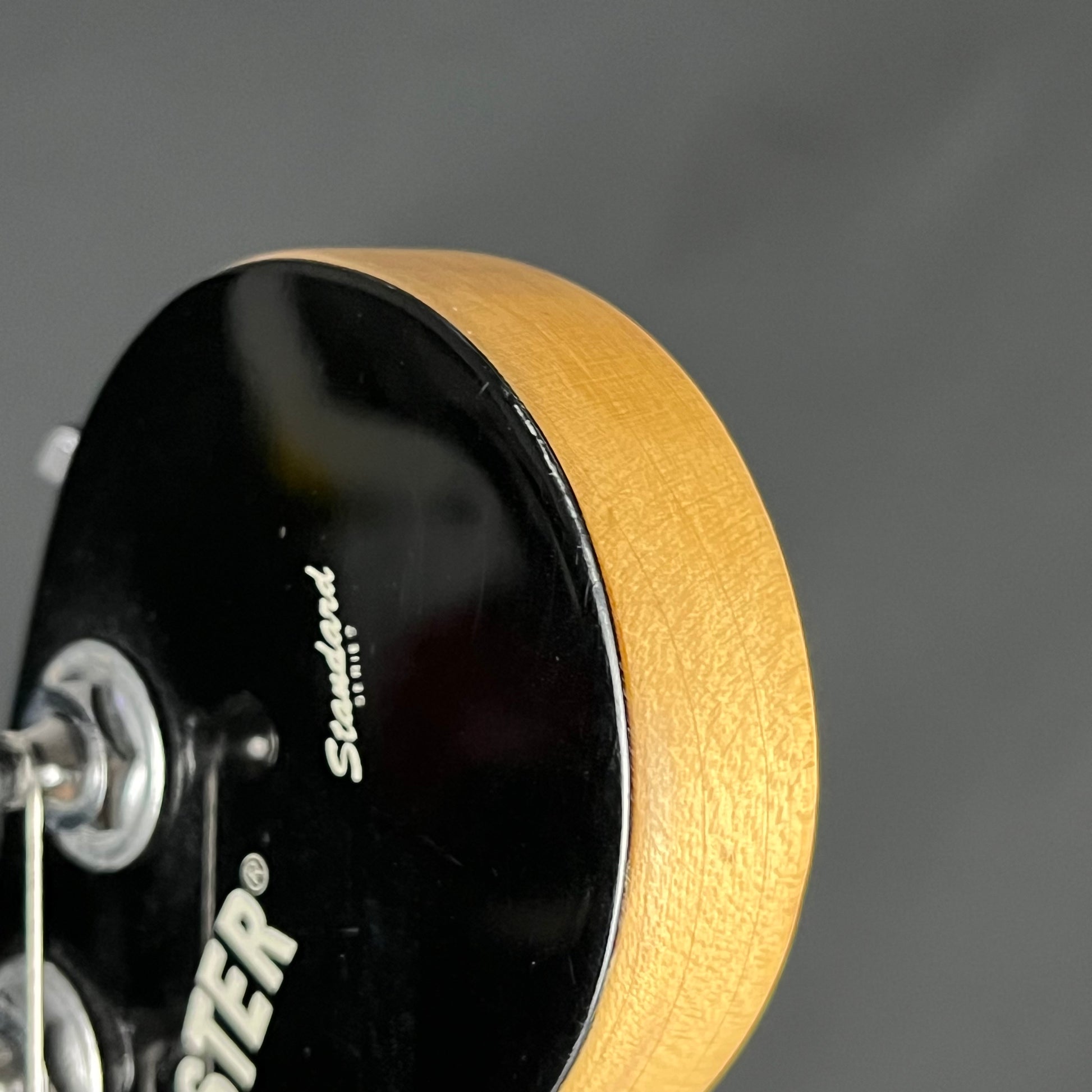 Squier Standard Stratocaster MH