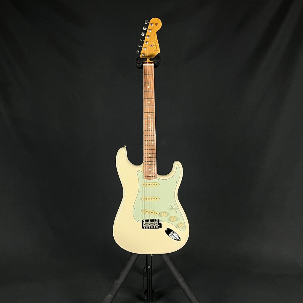 Fender Vintera 60s Stratocaster Modified OW