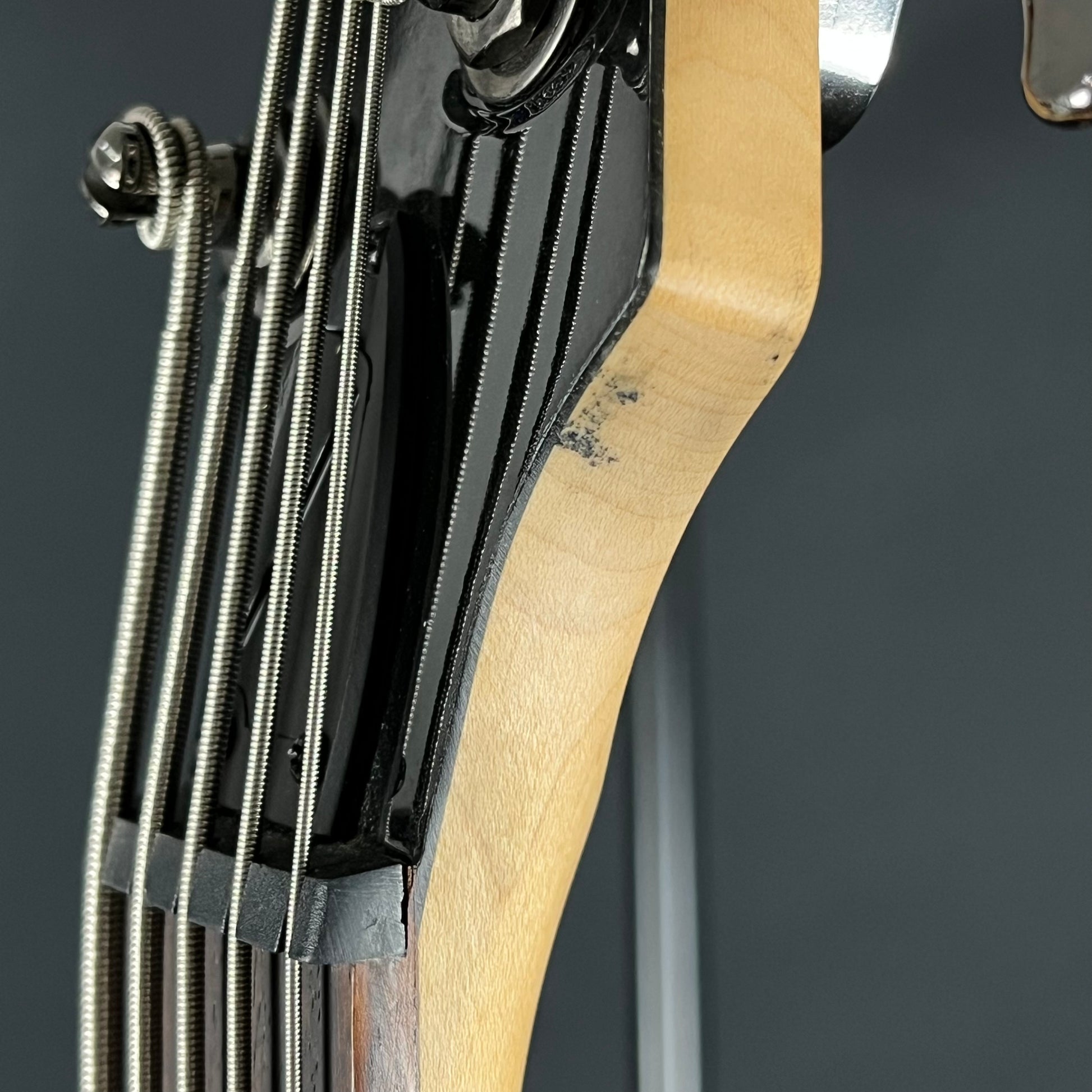Ibanez SR305E Bass