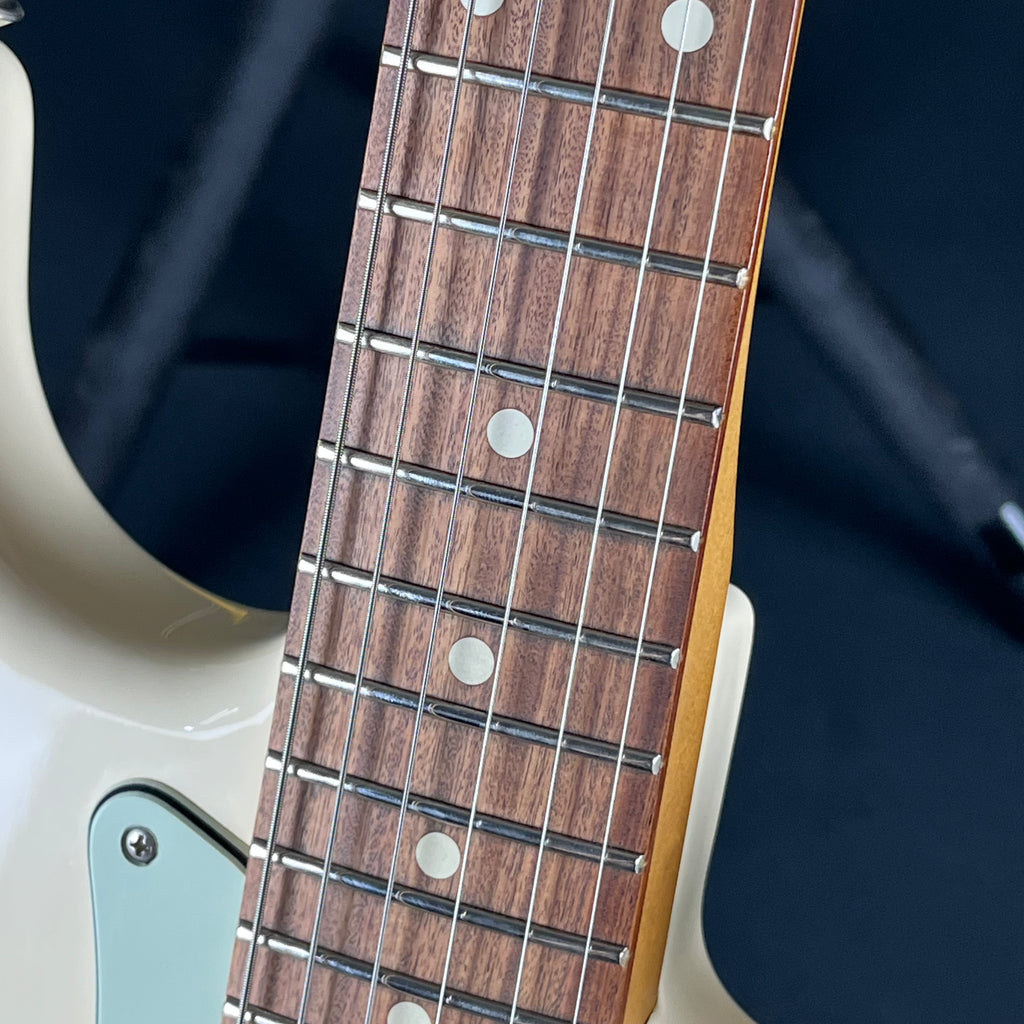 Fender Vintera 60s Stratocaster Modified OW