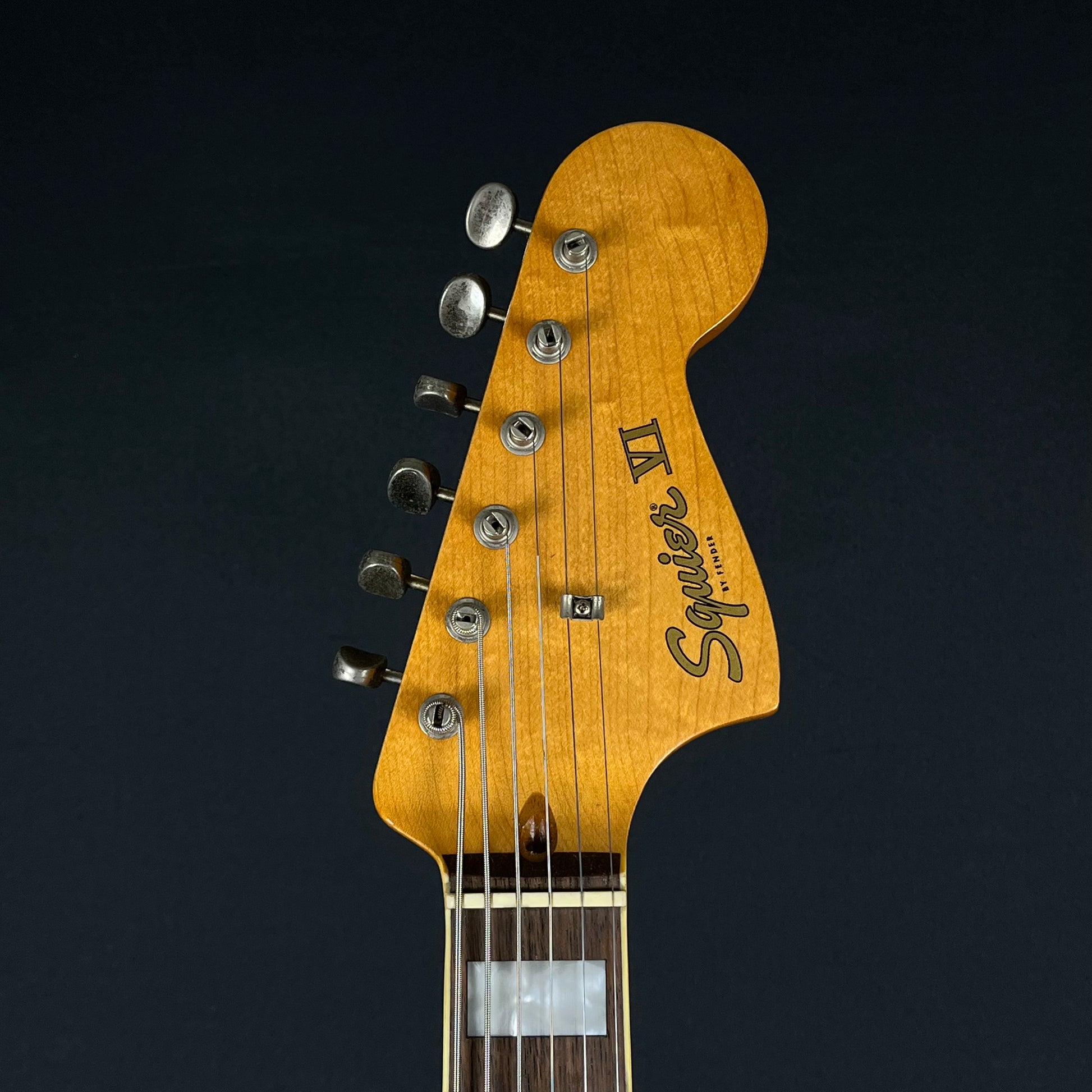 Squier Classic Vibe Bass VI