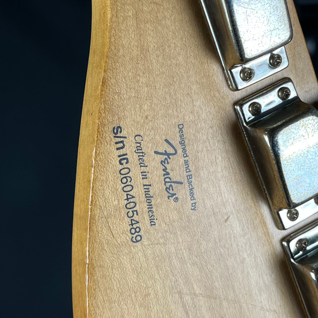 Squier Badtz-Maru Bronco Bass