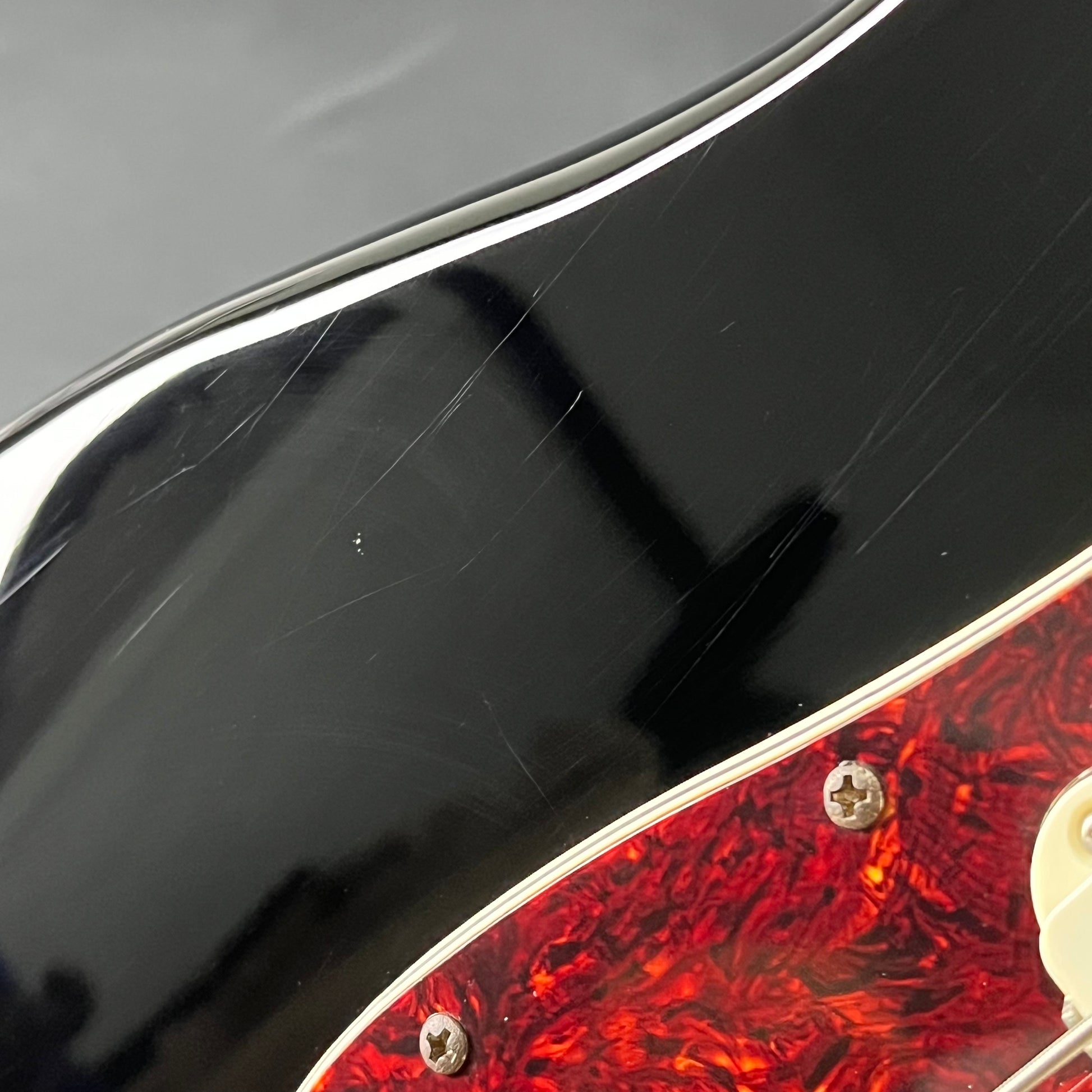 Squier Classic Vibe Bass VI