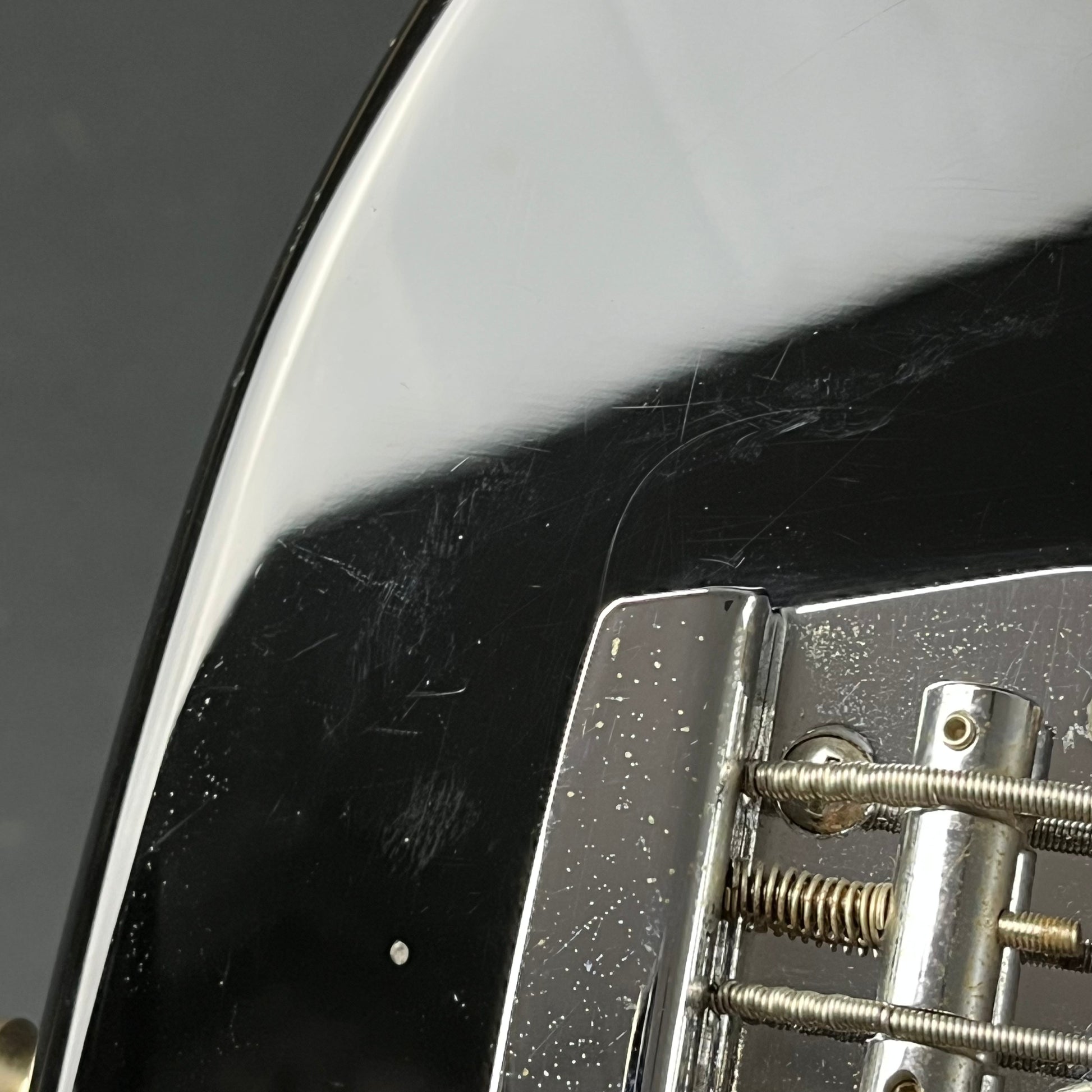 Squier Badtz-Maru Bronco Bass