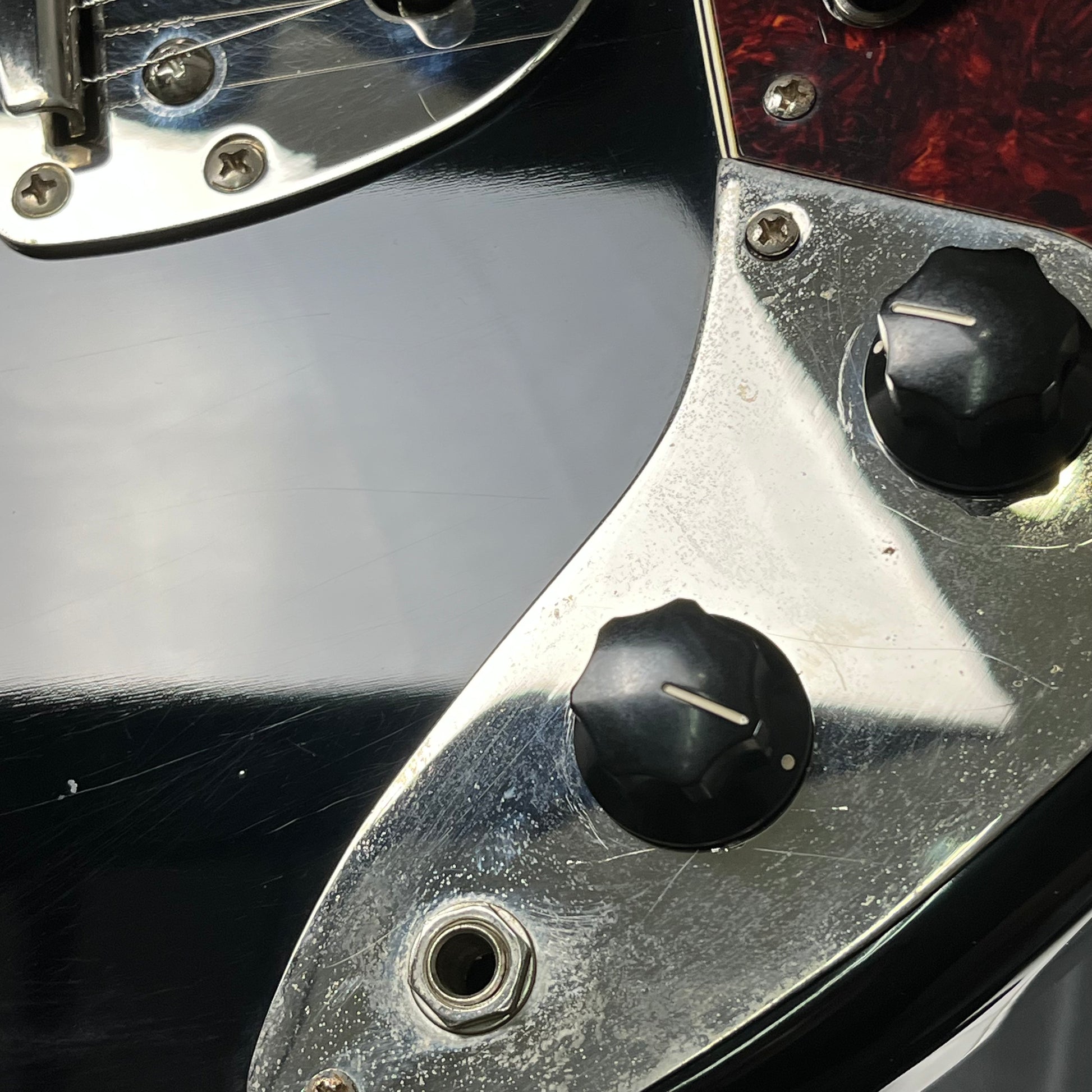 Squier Classic Vibe Bass VI