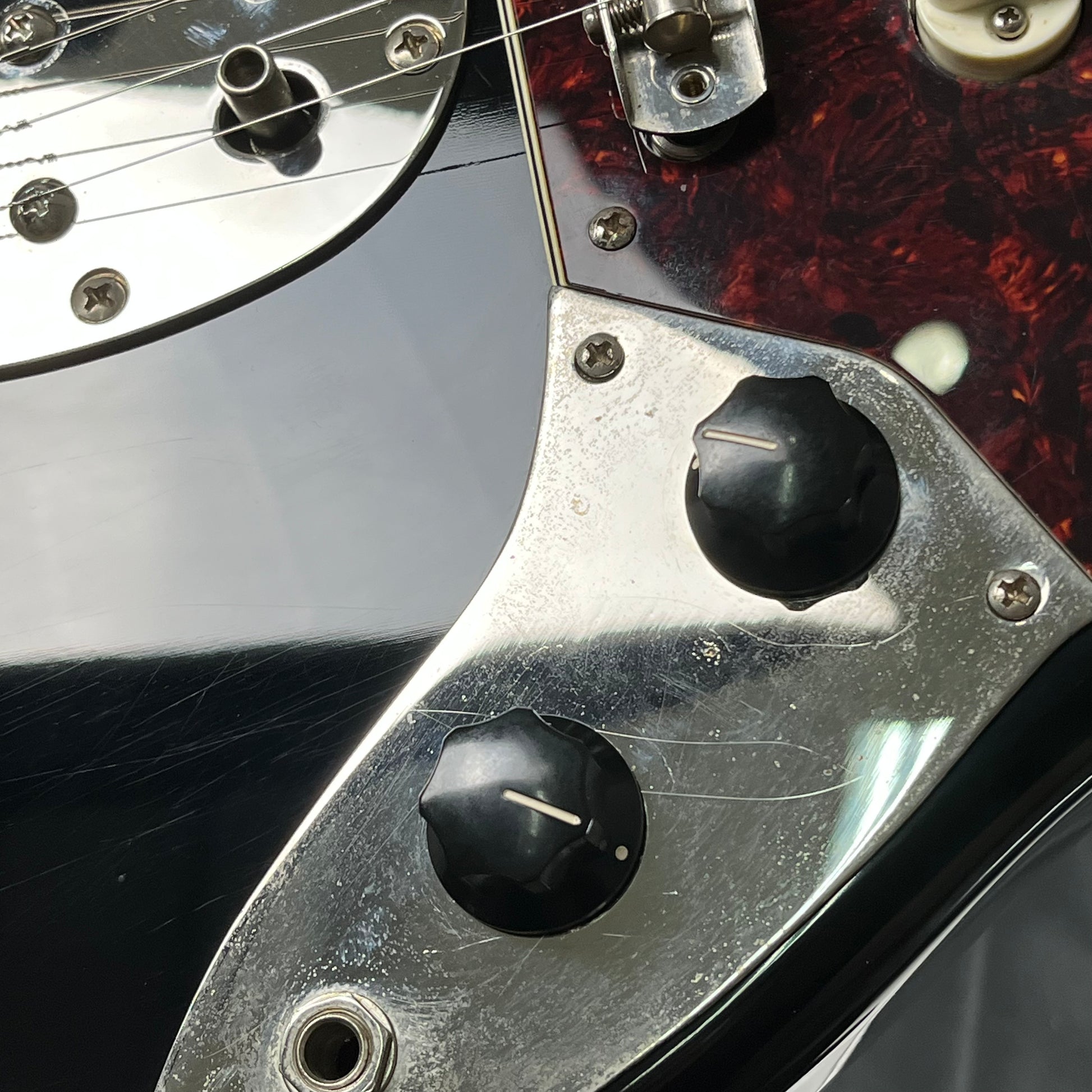 Squier Classic Vibe Bass VI