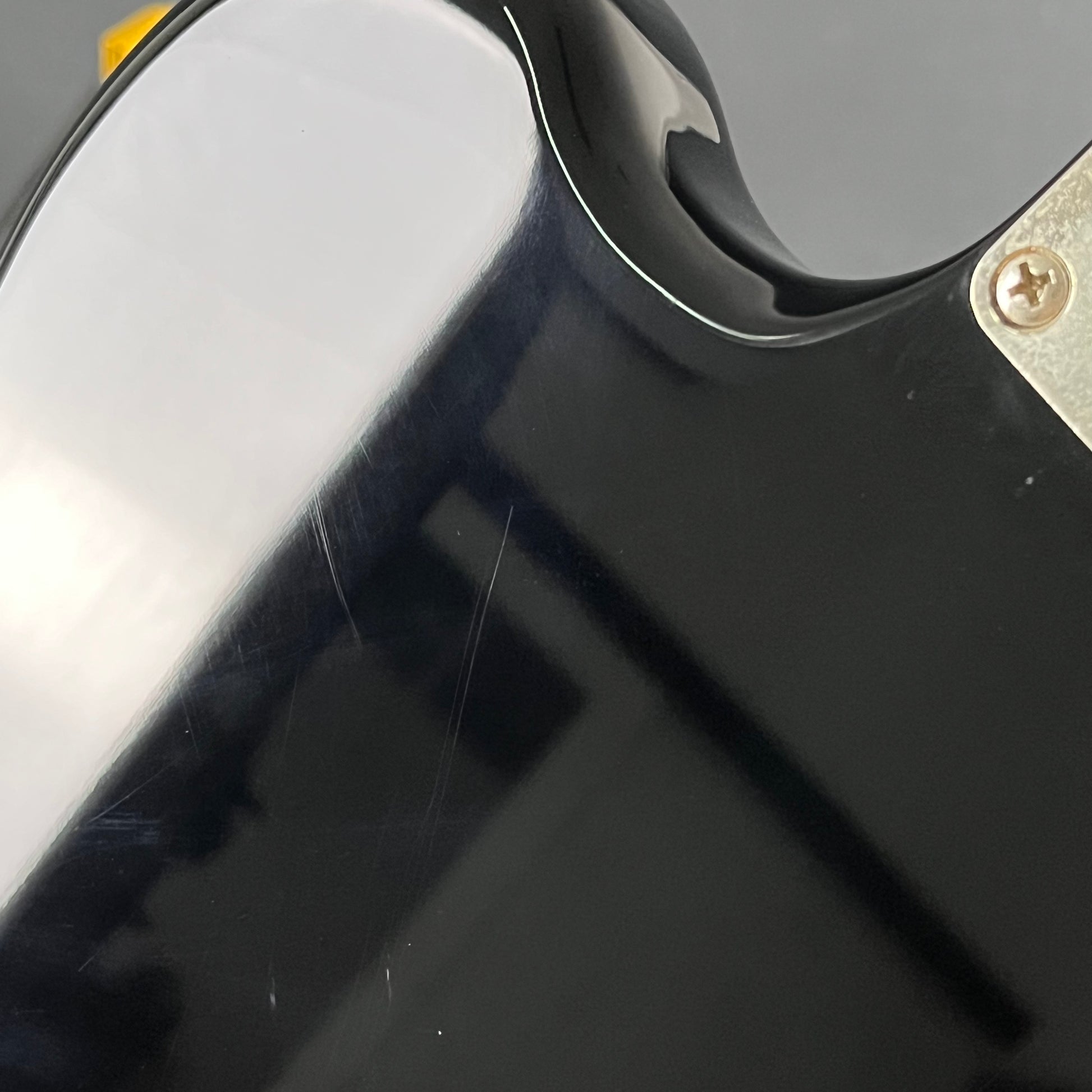 Squier Classic Vibe Bass VI