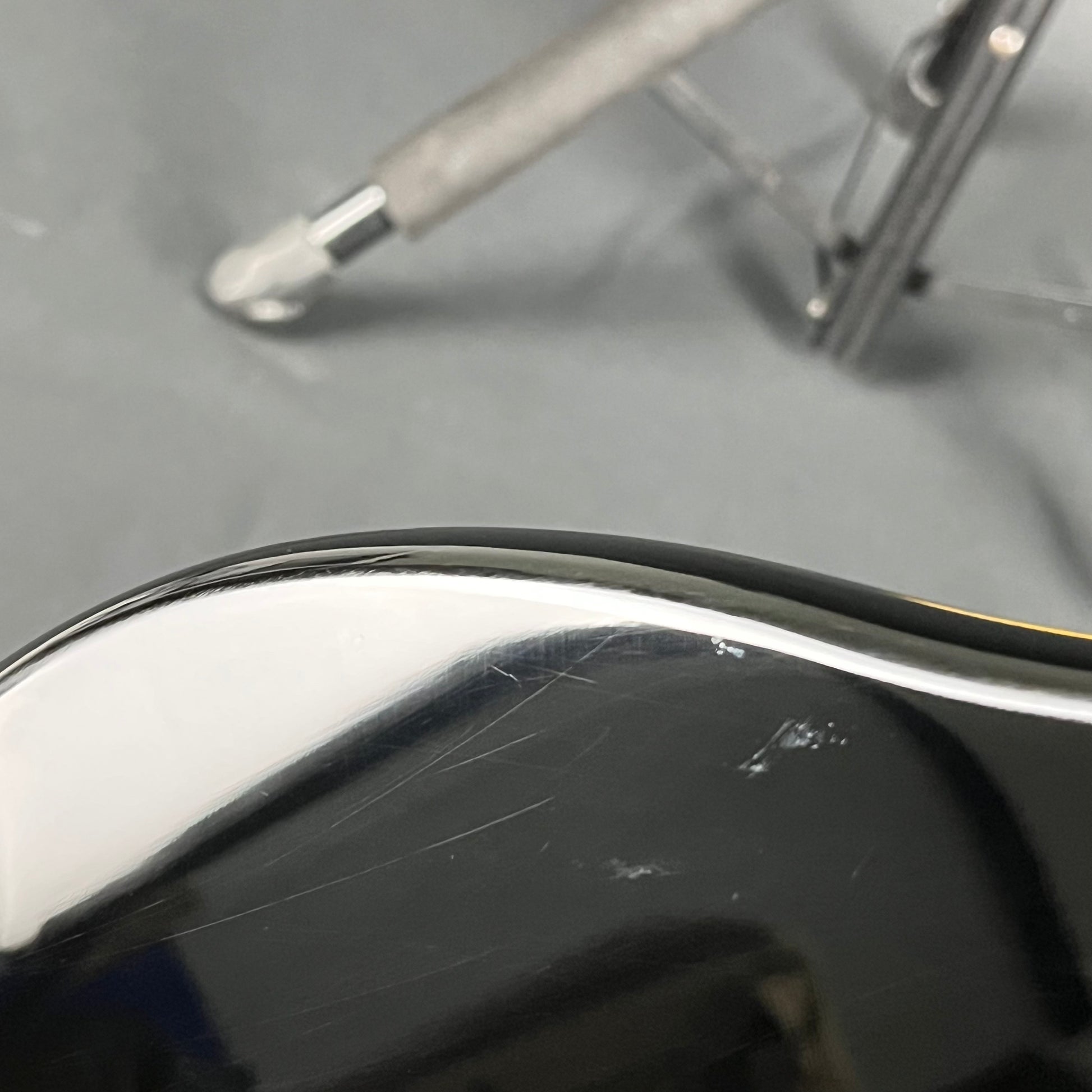 Squier Classic Vibe Bass VI