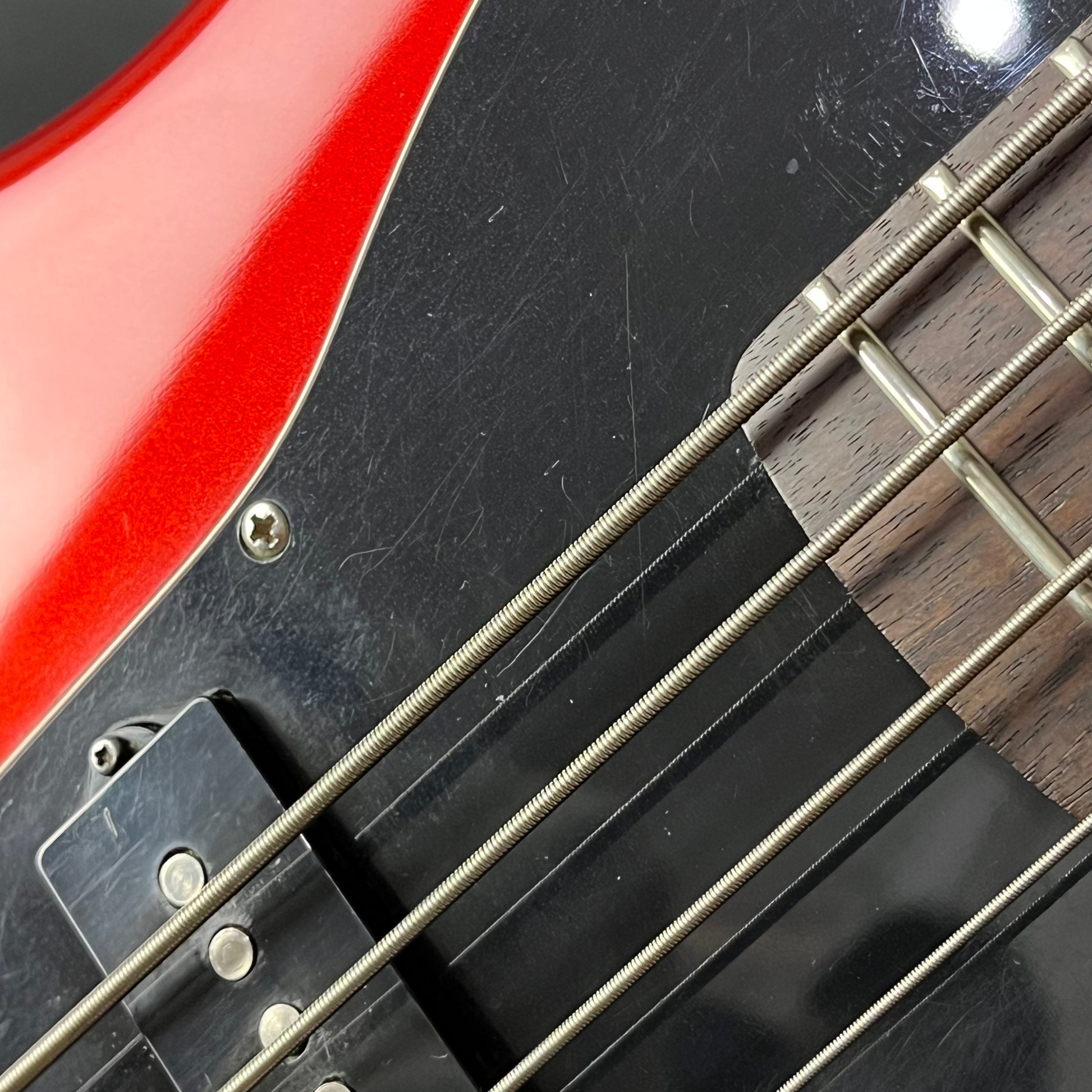 Squier Jaguar Bass