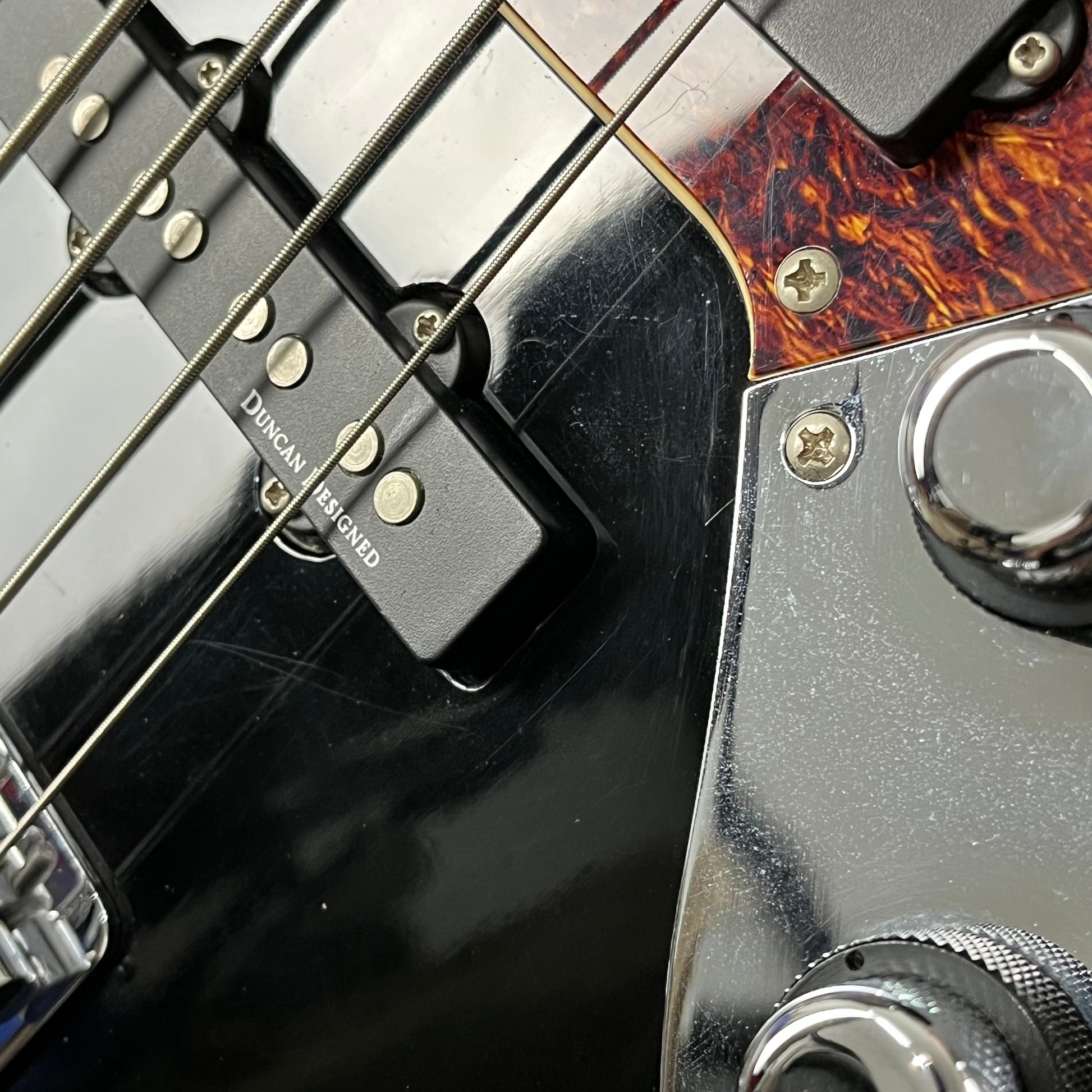 Squier Vintage Modified 70s Jaguar Bass