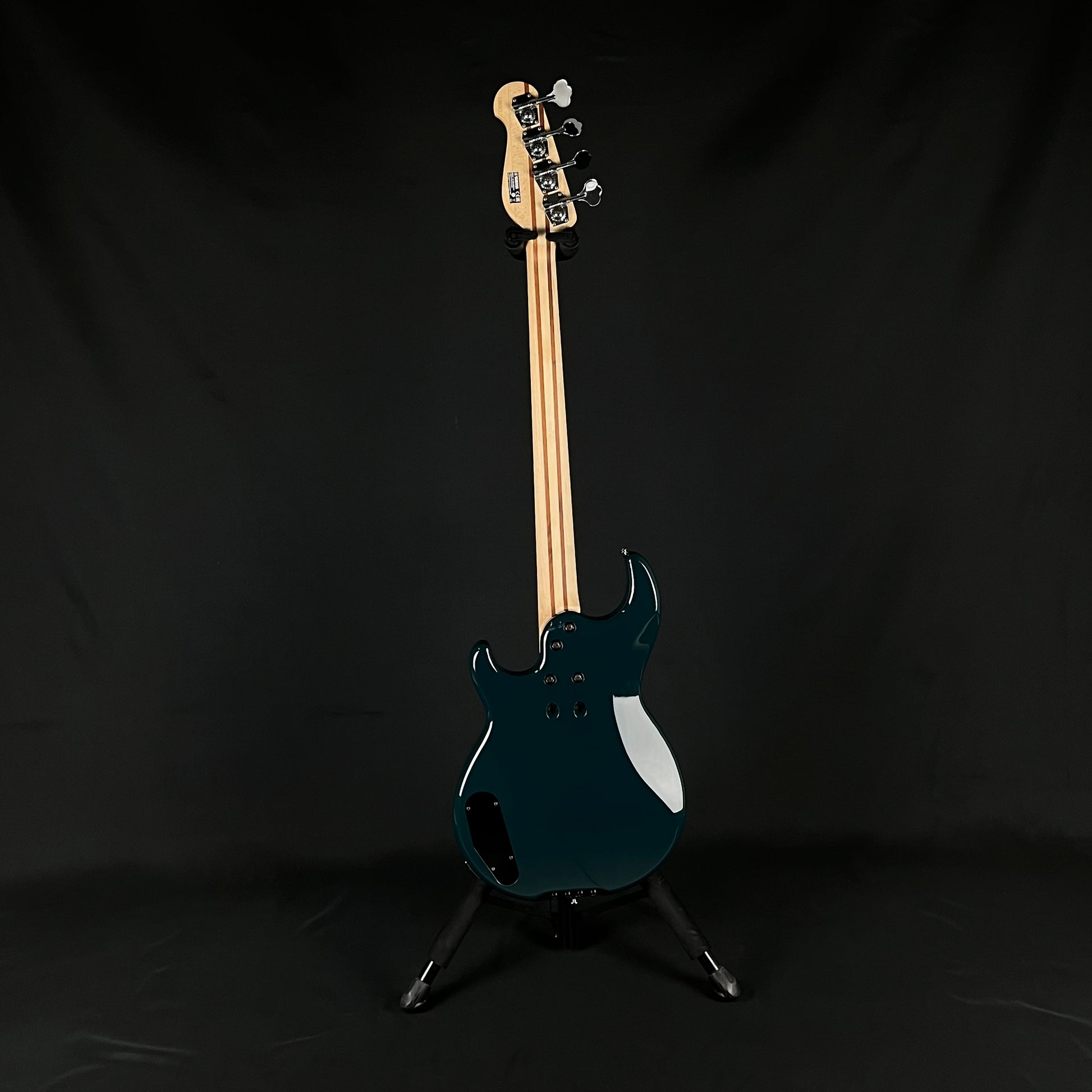 YAMAHA BB434 Bass