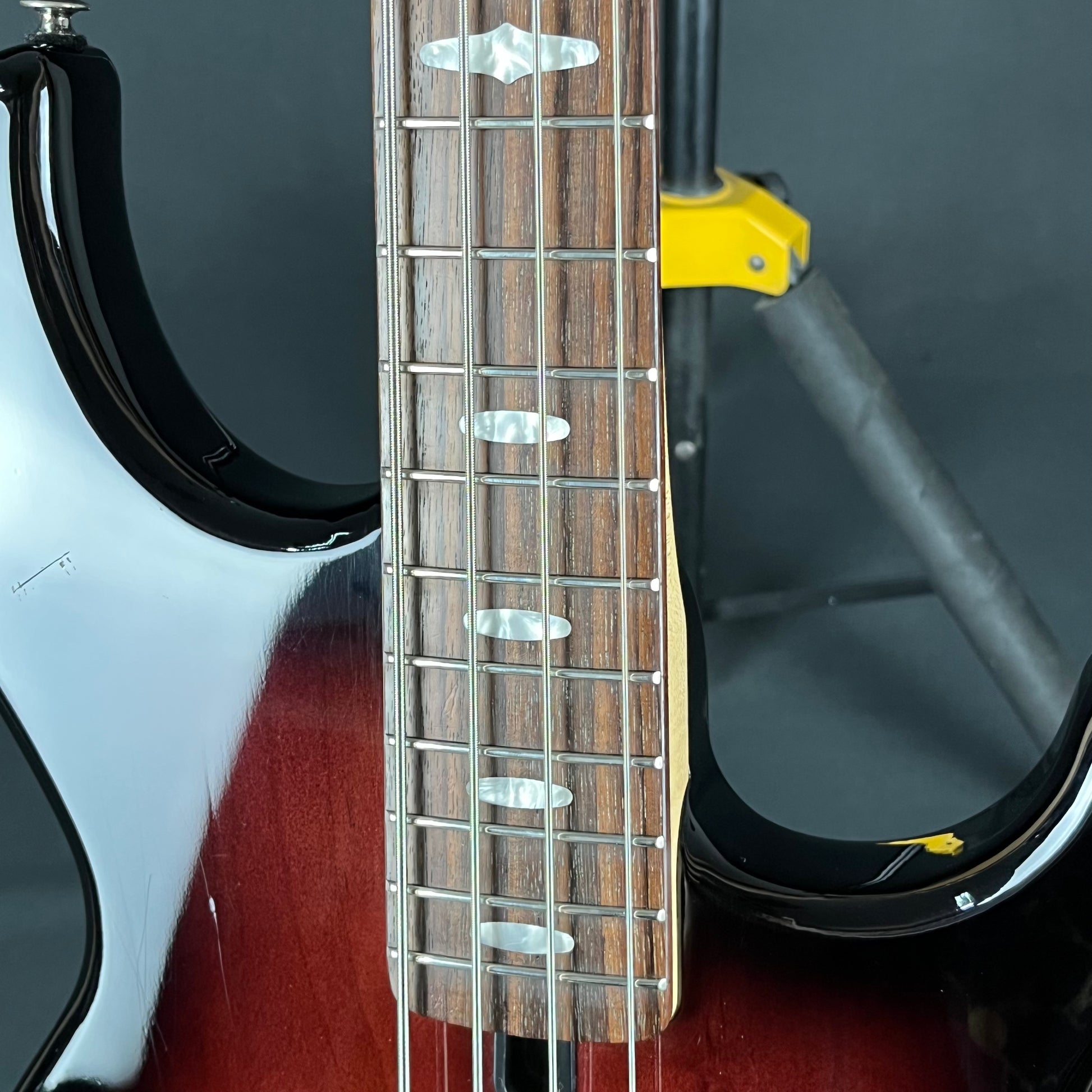 YAMAHA BB414 Bass