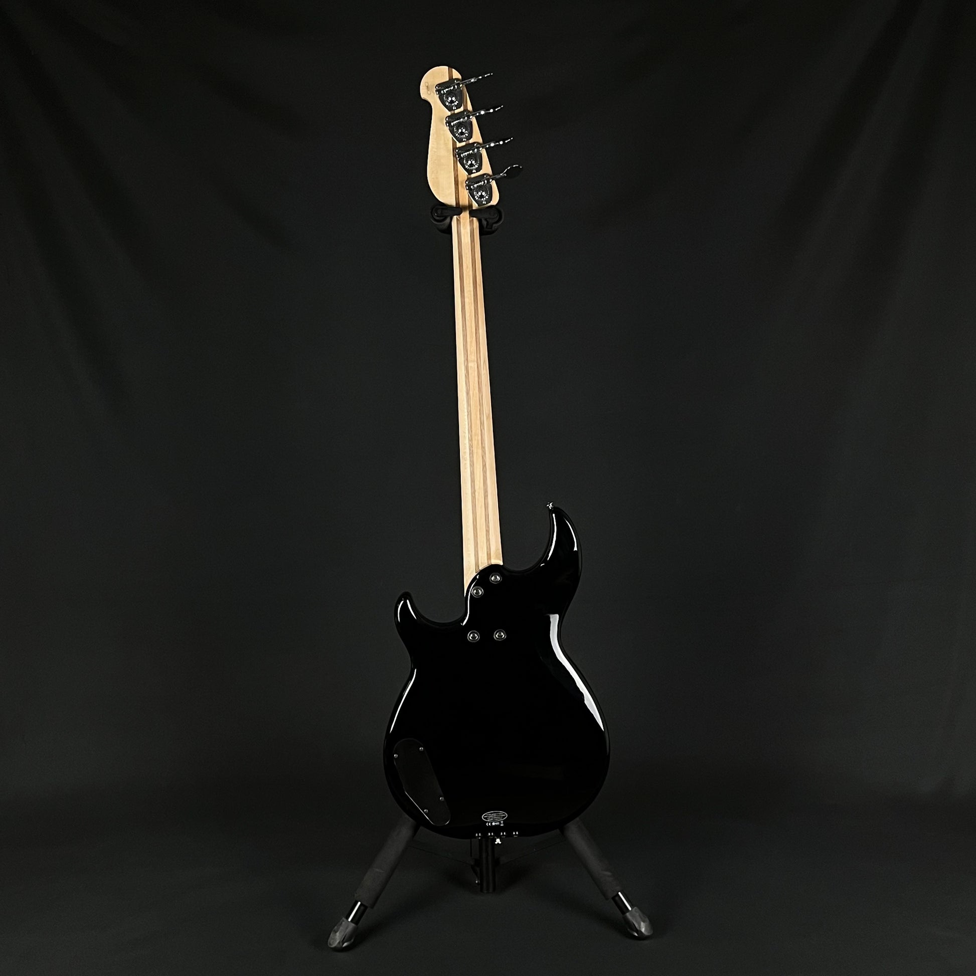 YAMAHA BB424 Bass