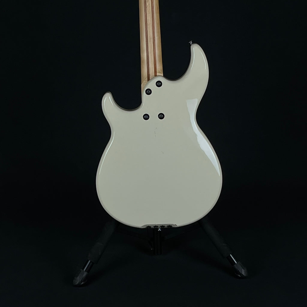 YAMAHA BB424X Bass