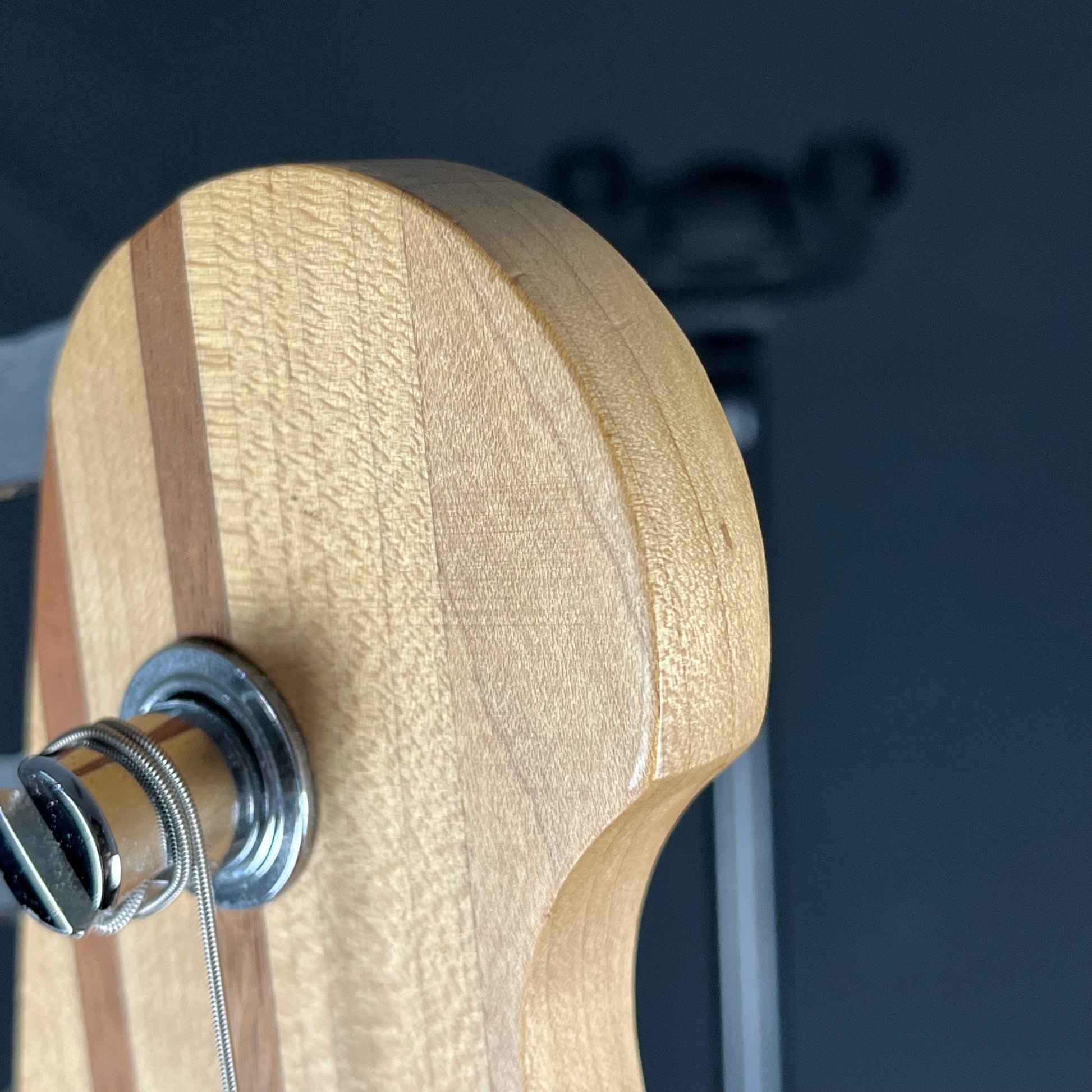 YAMAHA BB424X Bass