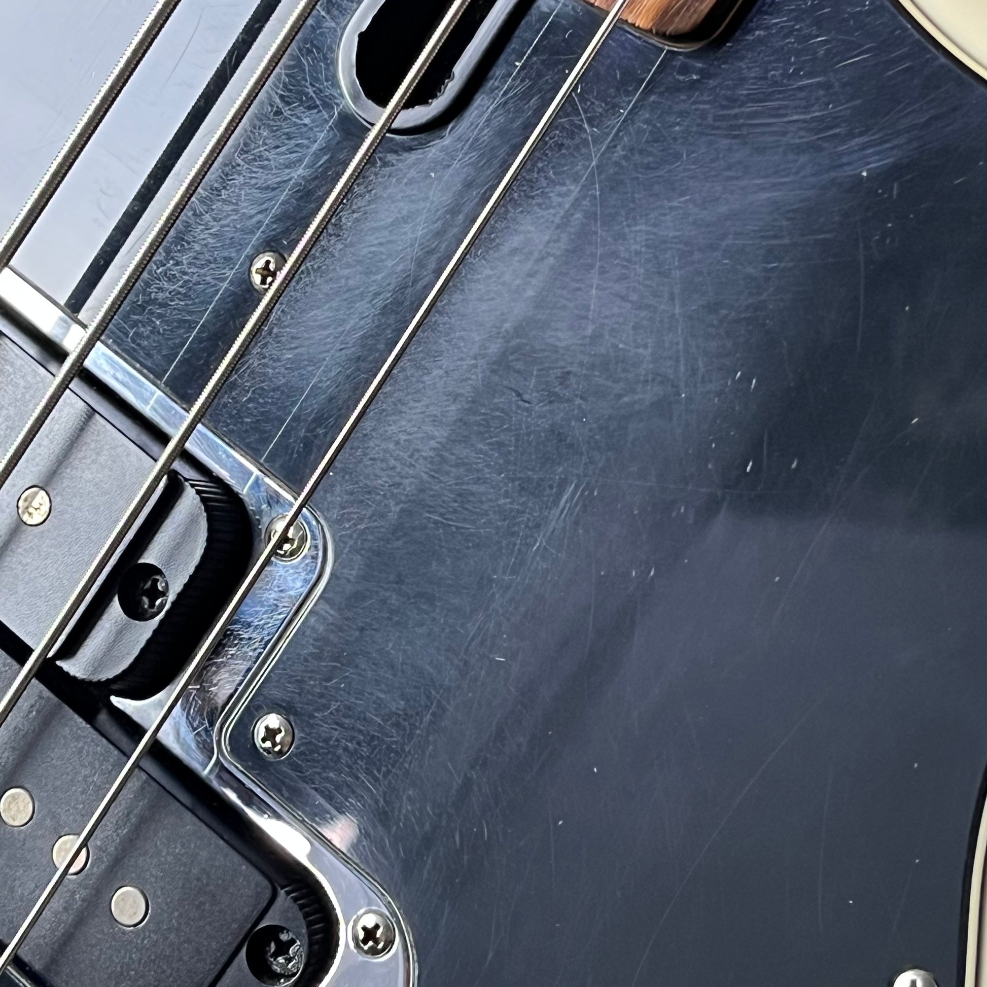 YAMAHA BB424X Bass