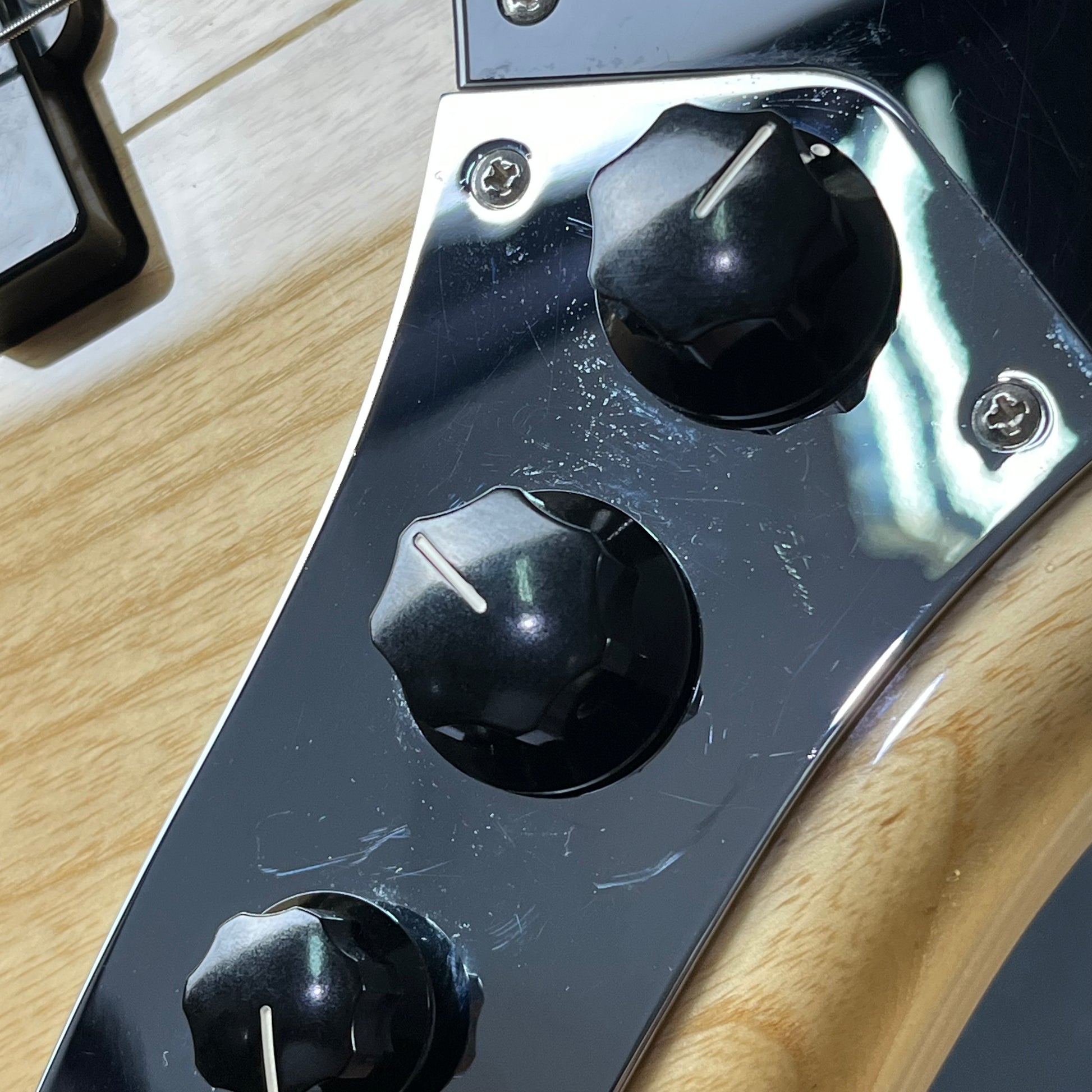 Fender Japan Traditional II 70s Jazz Bass