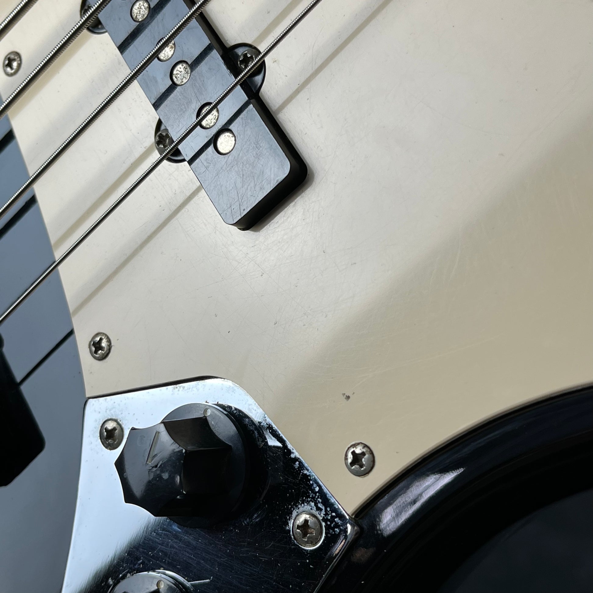 Squier Jazz Bass