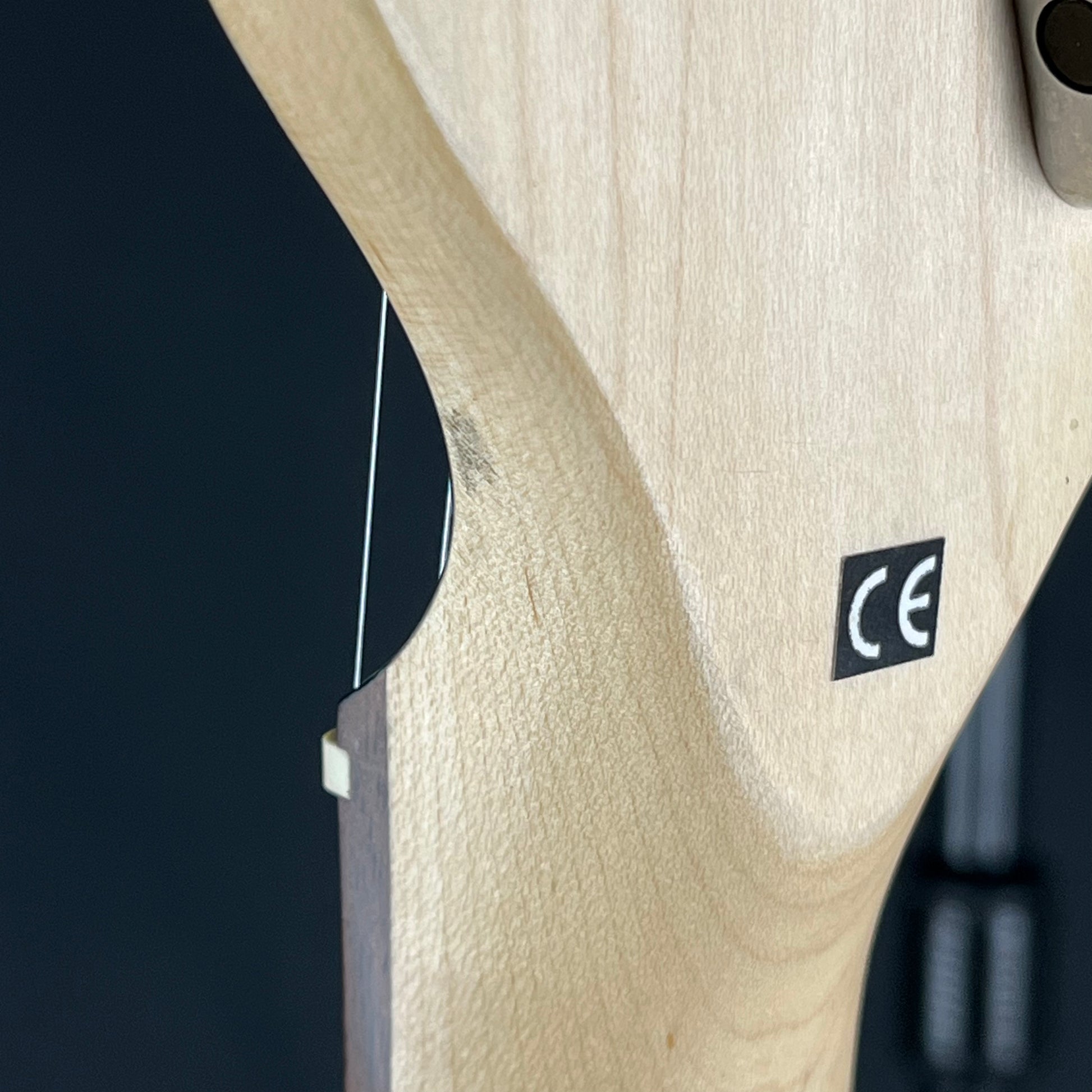 G&L Tribute ASAT DELUXE CARVED TOP