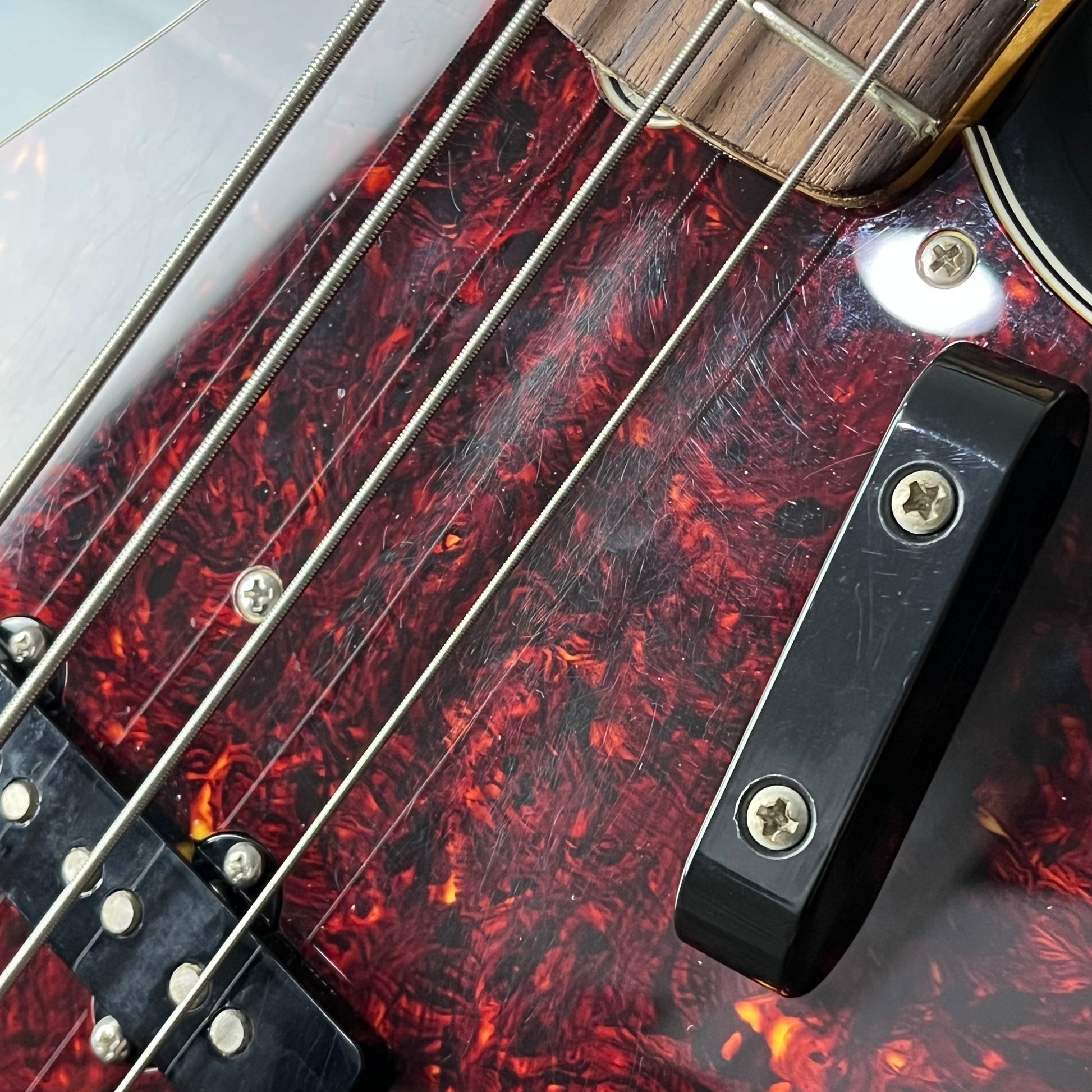 Fender Vintera II 60s Jazz Bass