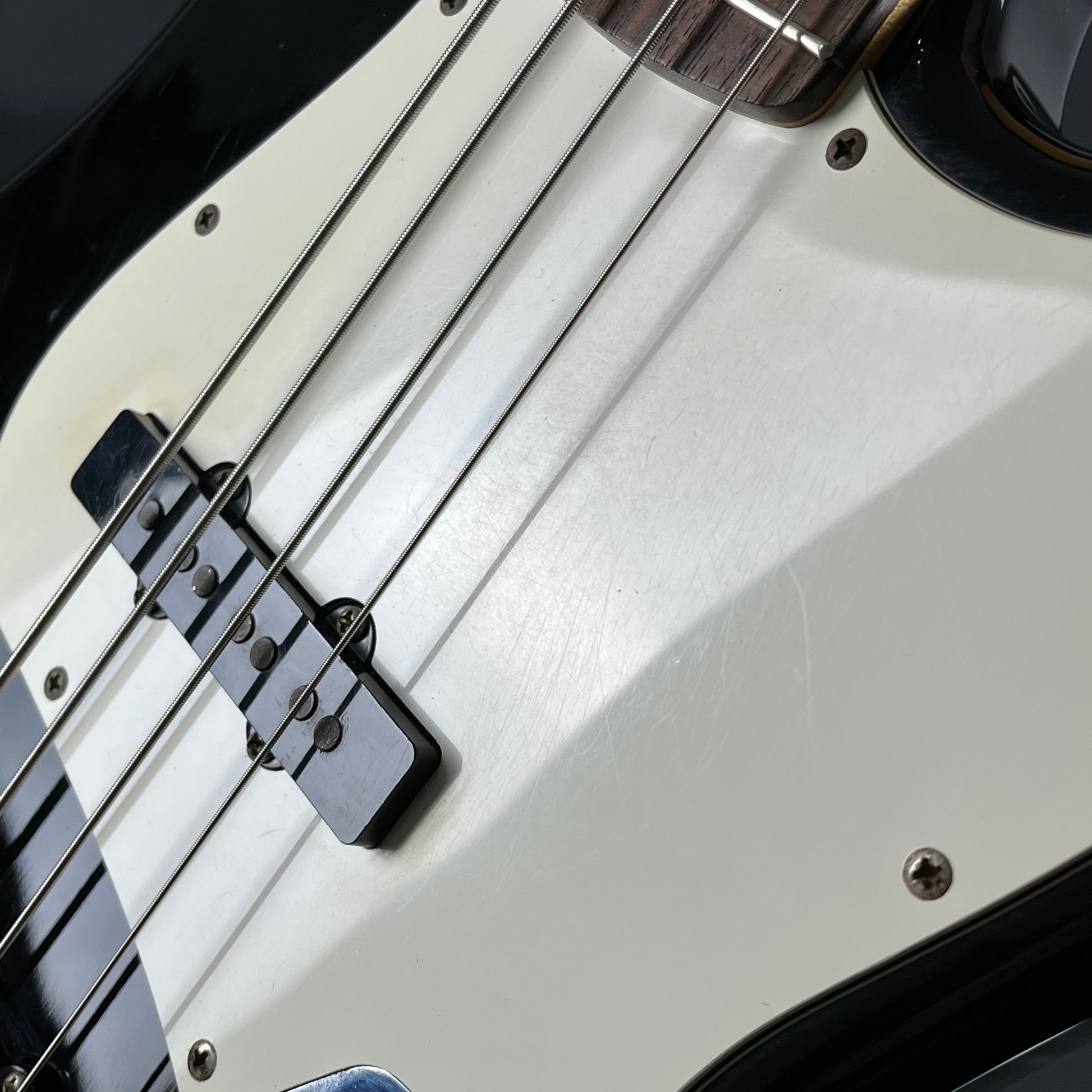 Squier Affinity Jazz Bass