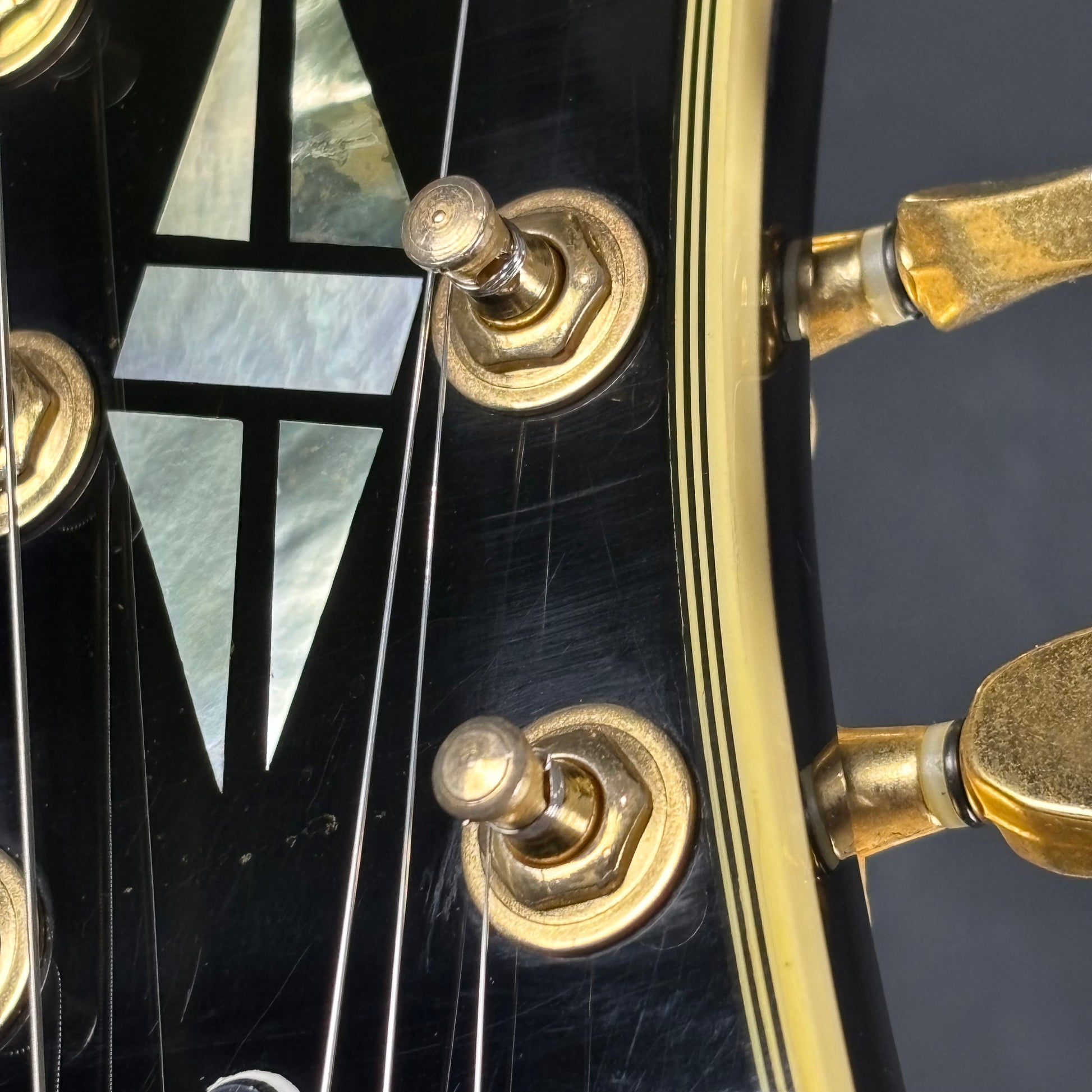 Epiphone Les Paul Custom *คอร้าว*