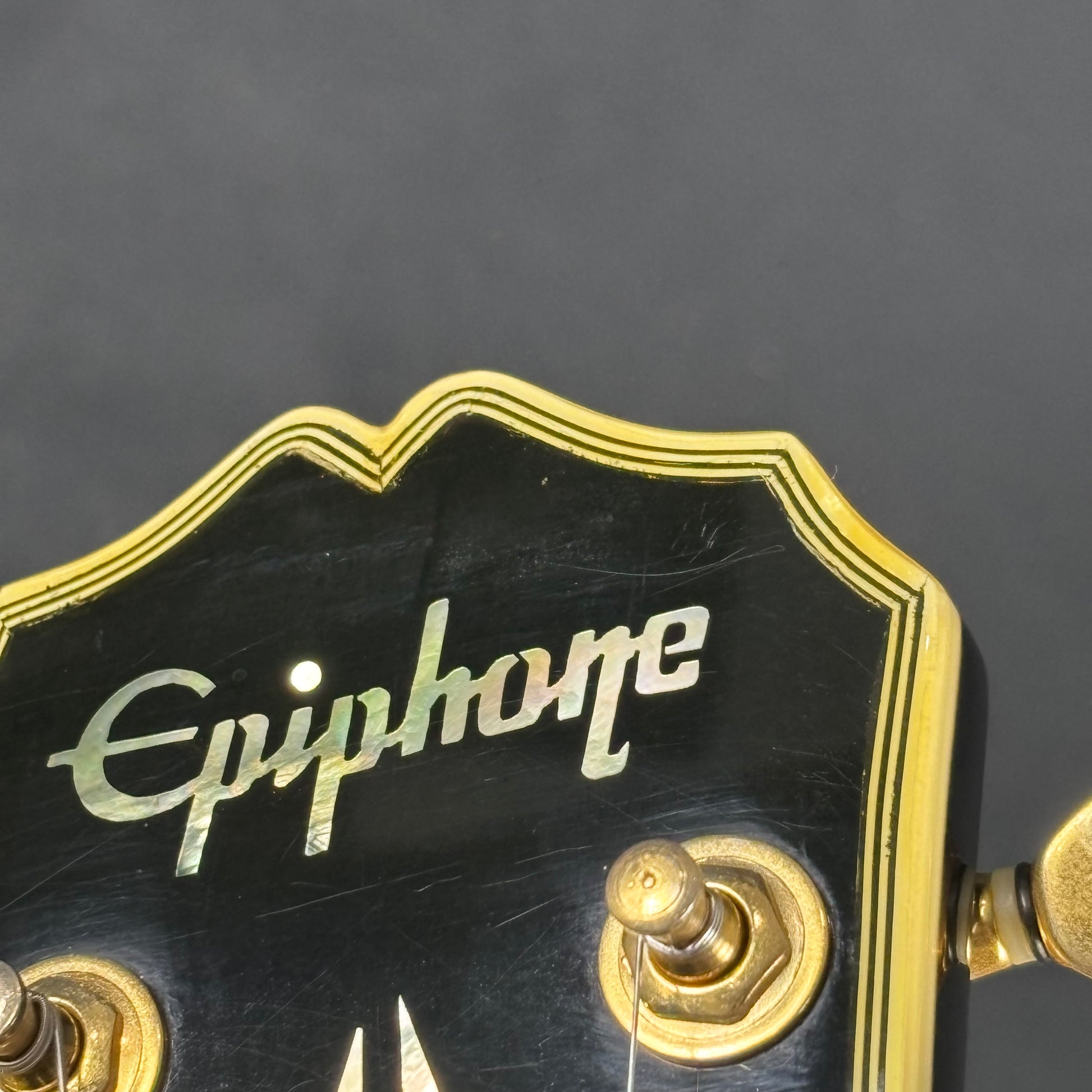 Epiphone Les Paul Custom *คอร้าว*