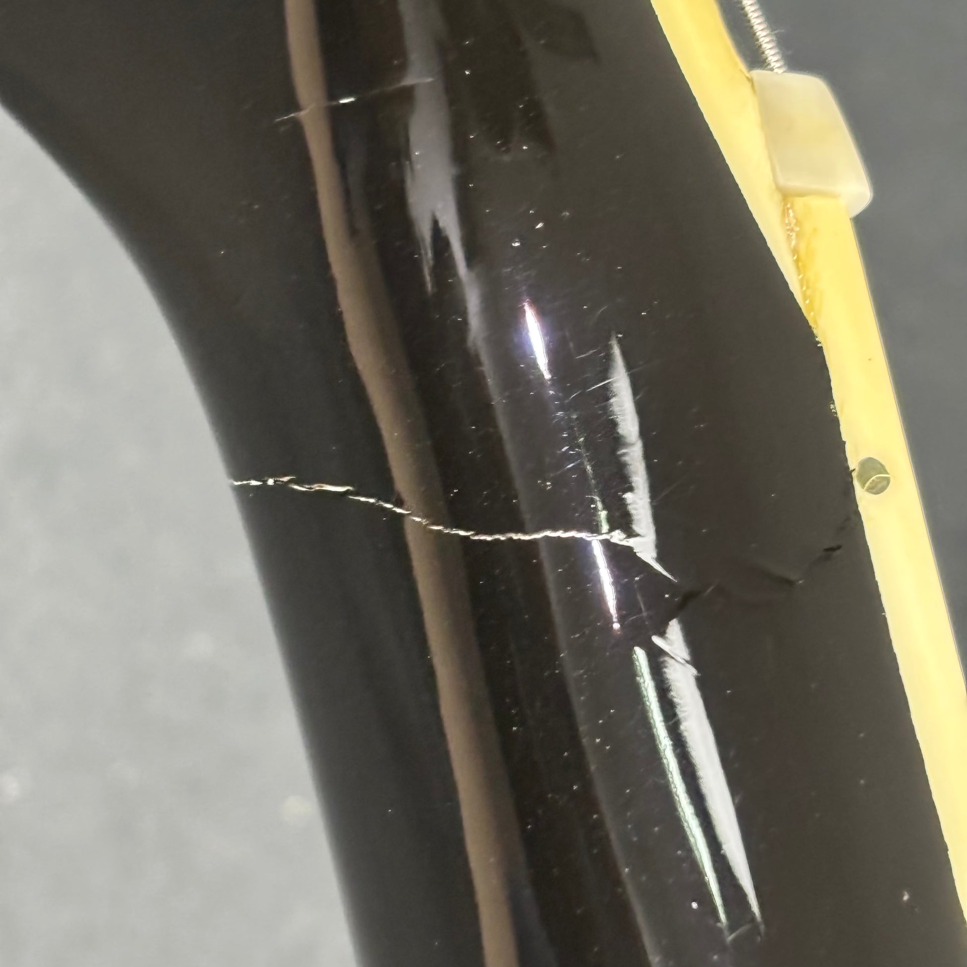 Epiphone Les Paul Custom *คอร้าว*