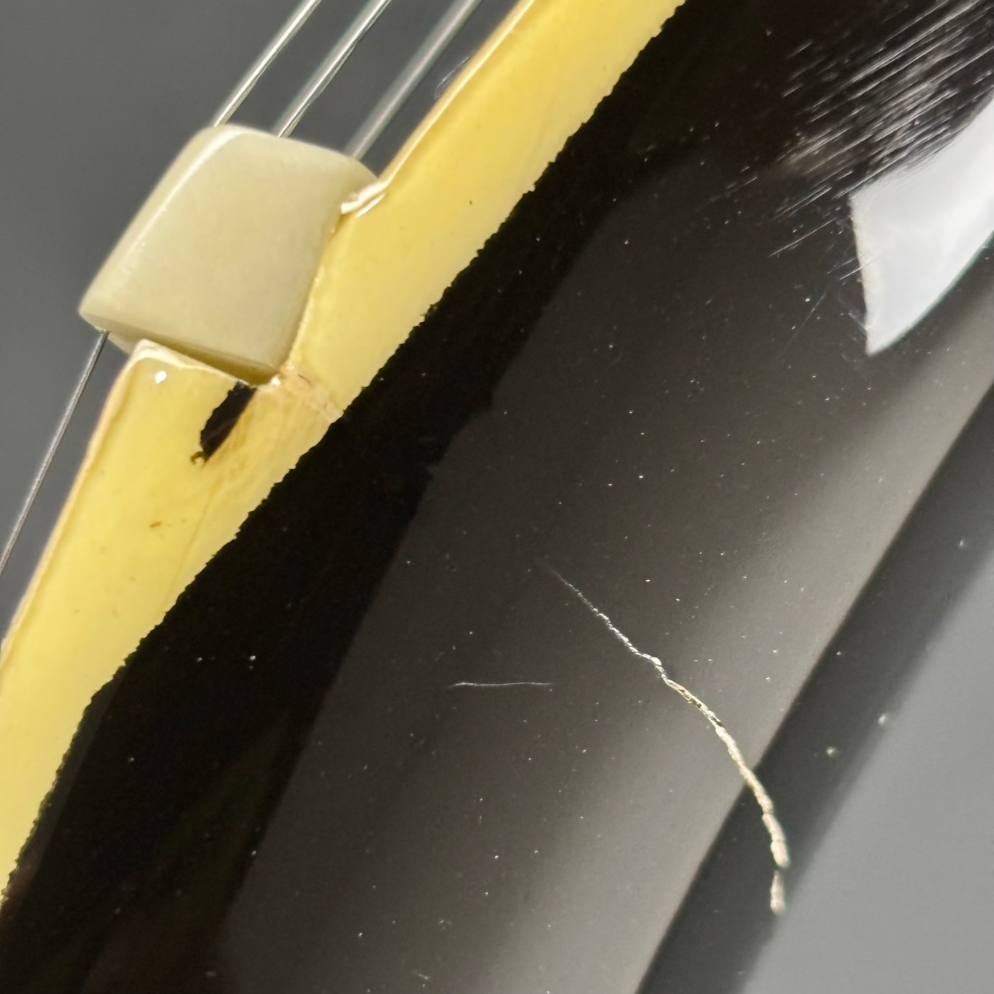 Epiphone Les Paul Custom *คอร้าว*