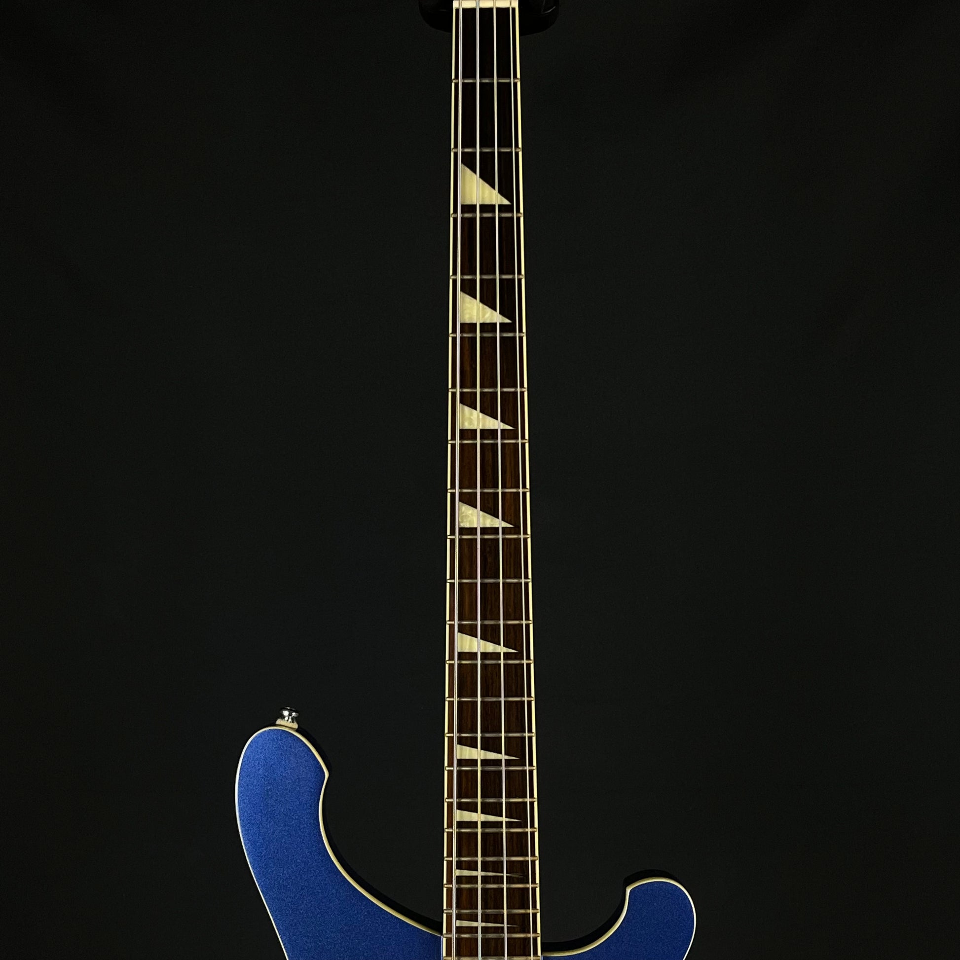 Monogram MR-900B Bass