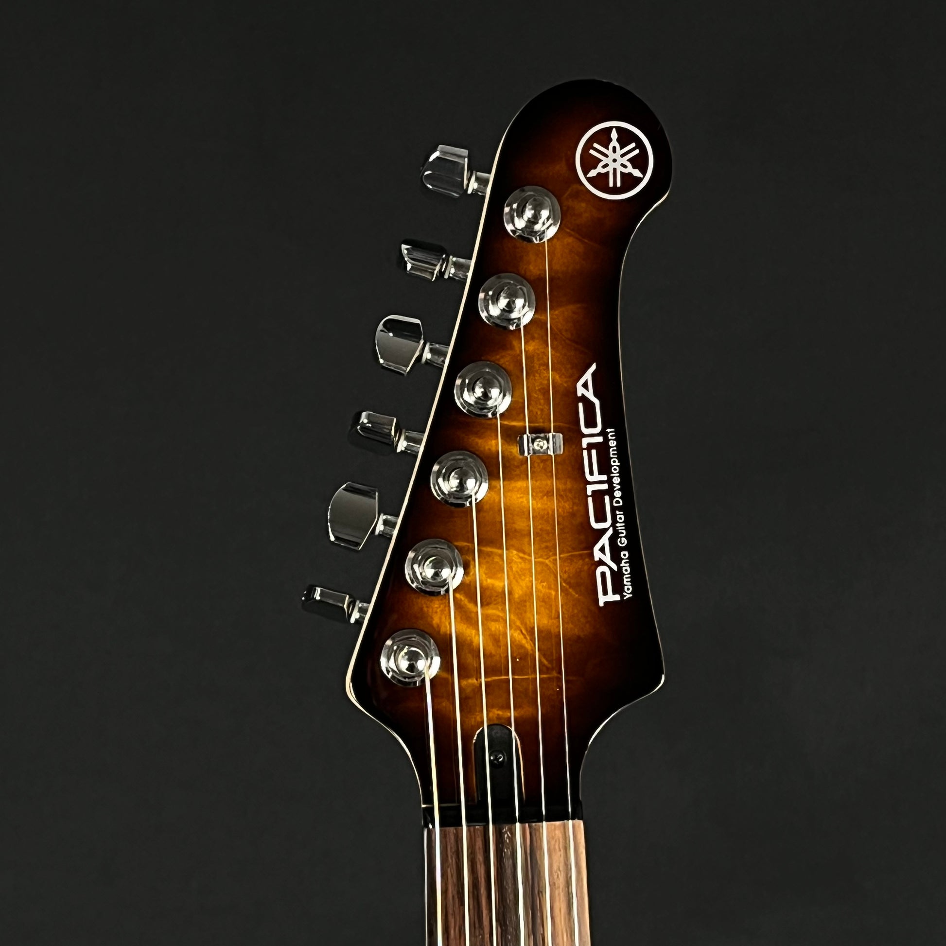 YAMAHA PAC212VQM