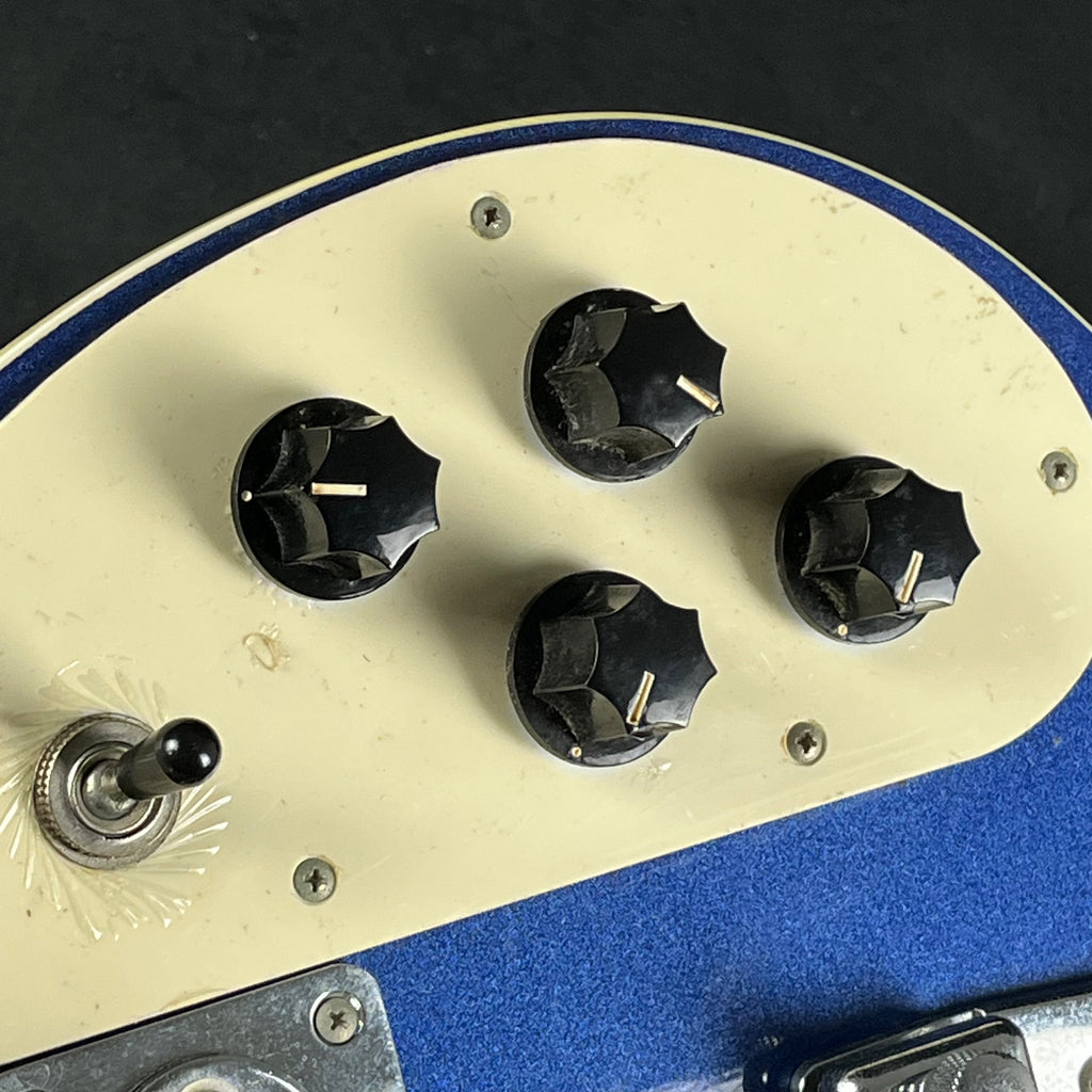 Monogram MR-900B Bass
