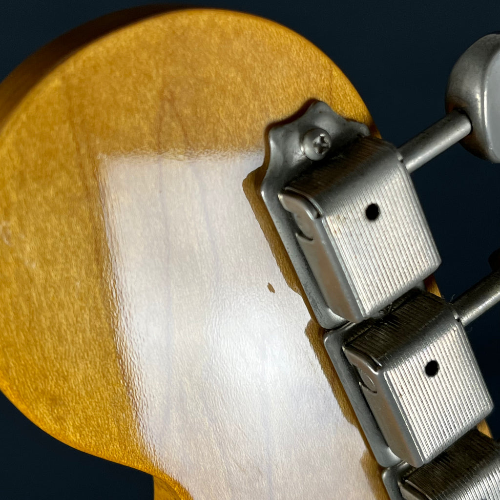Squier Classic Vibe Bass VI 2019