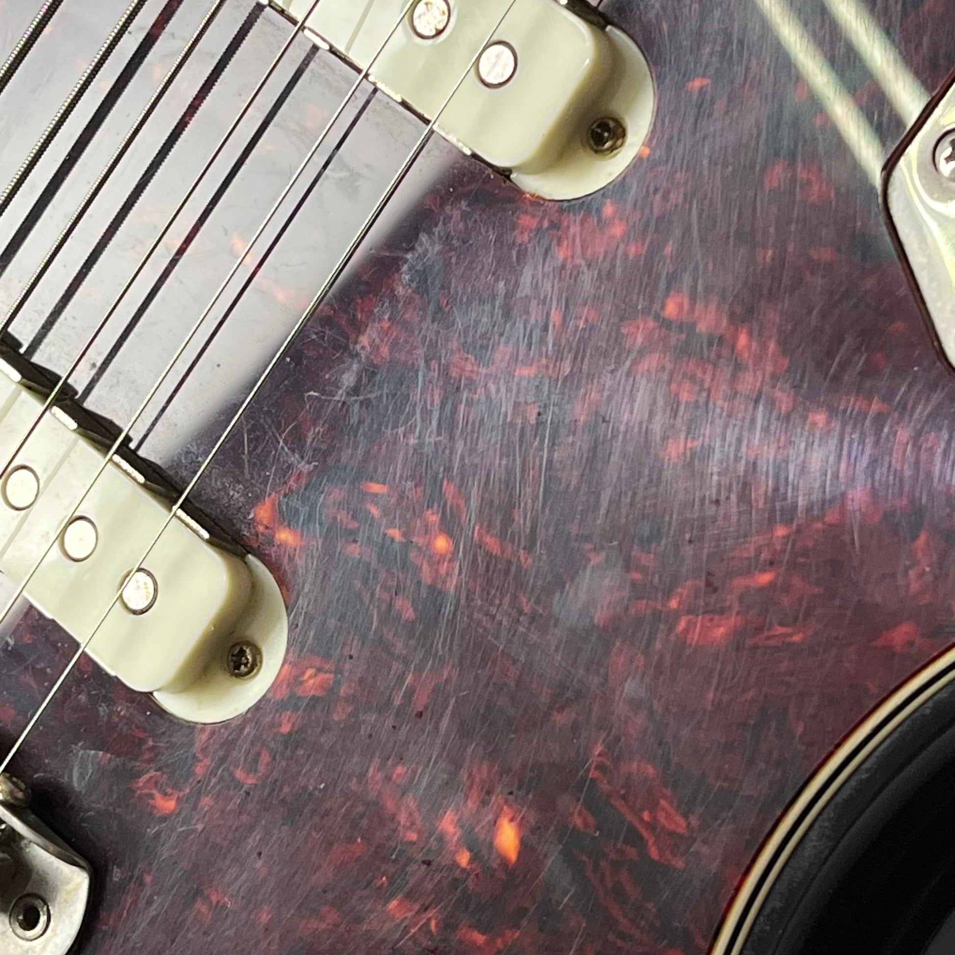 Squier Classic Vibe Bass VI 2019