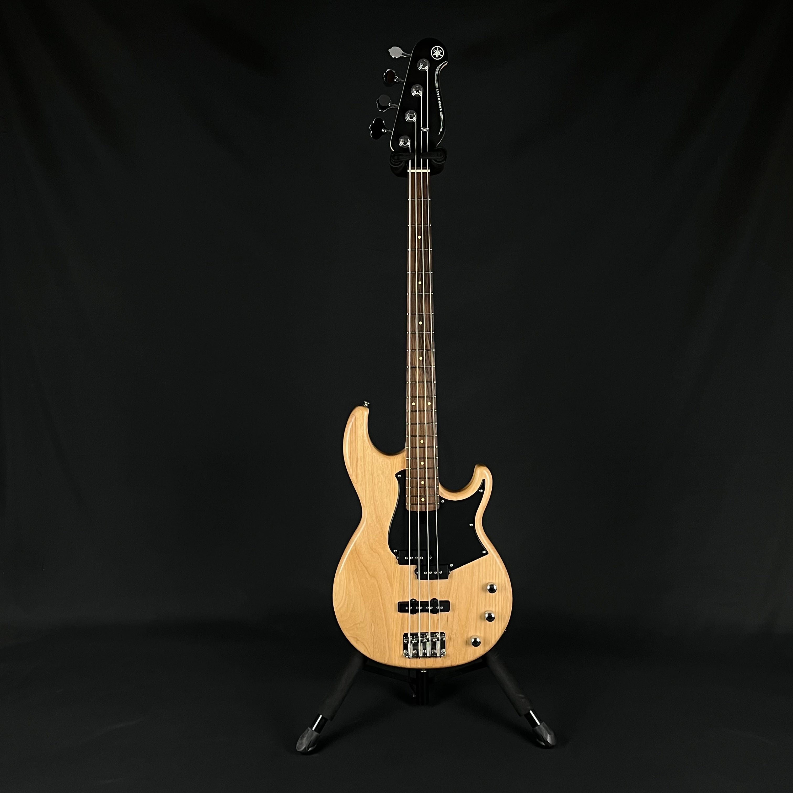 YAMAHA BB234 Bass