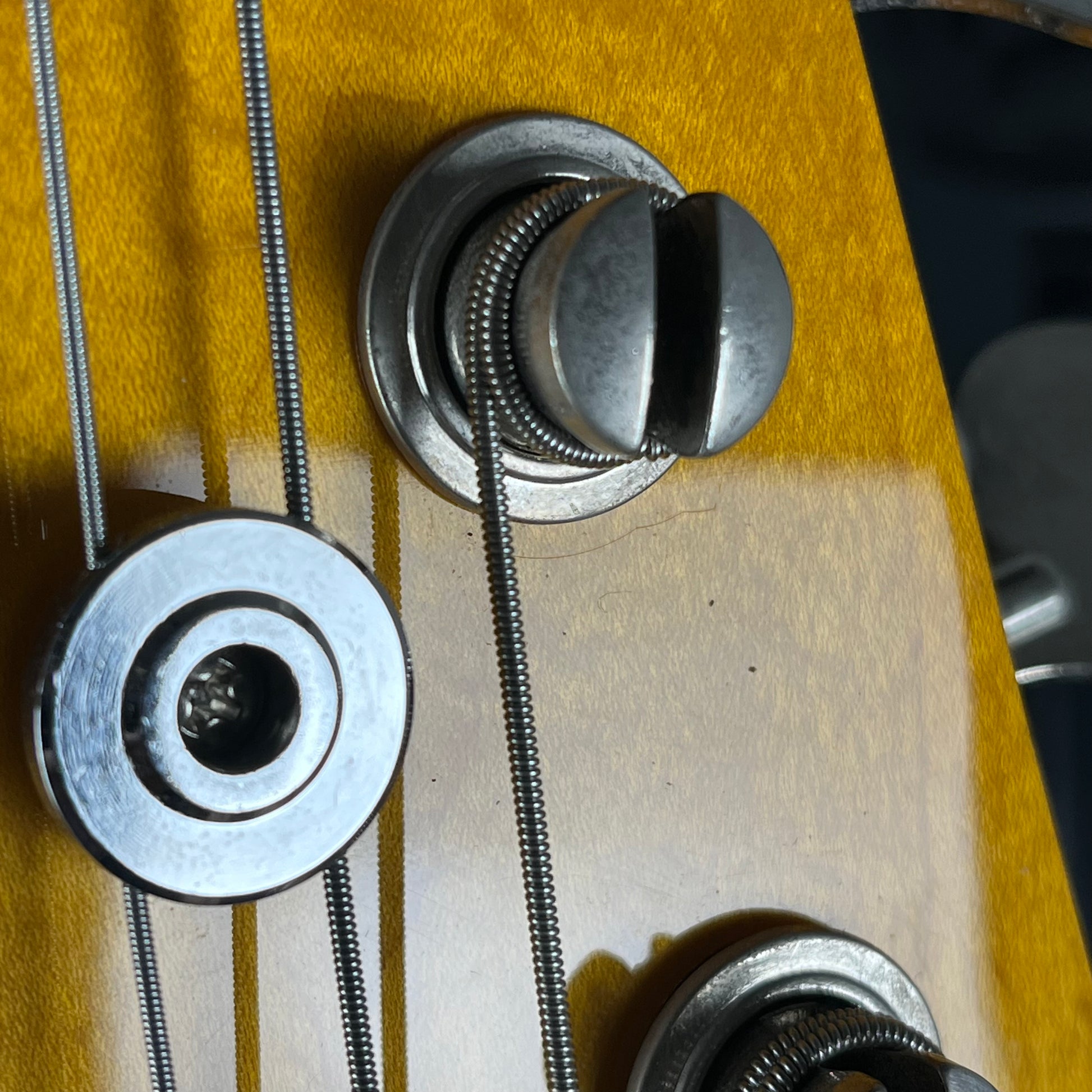 Fernandes Jazz Bass Left-Handed