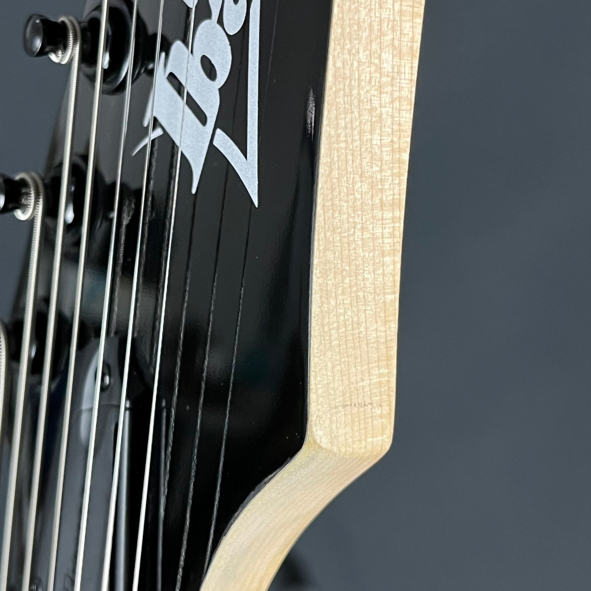 Ibanez GRG7221QA