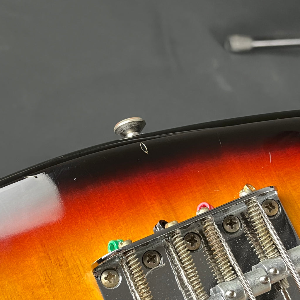 Squier Jaguar Bass