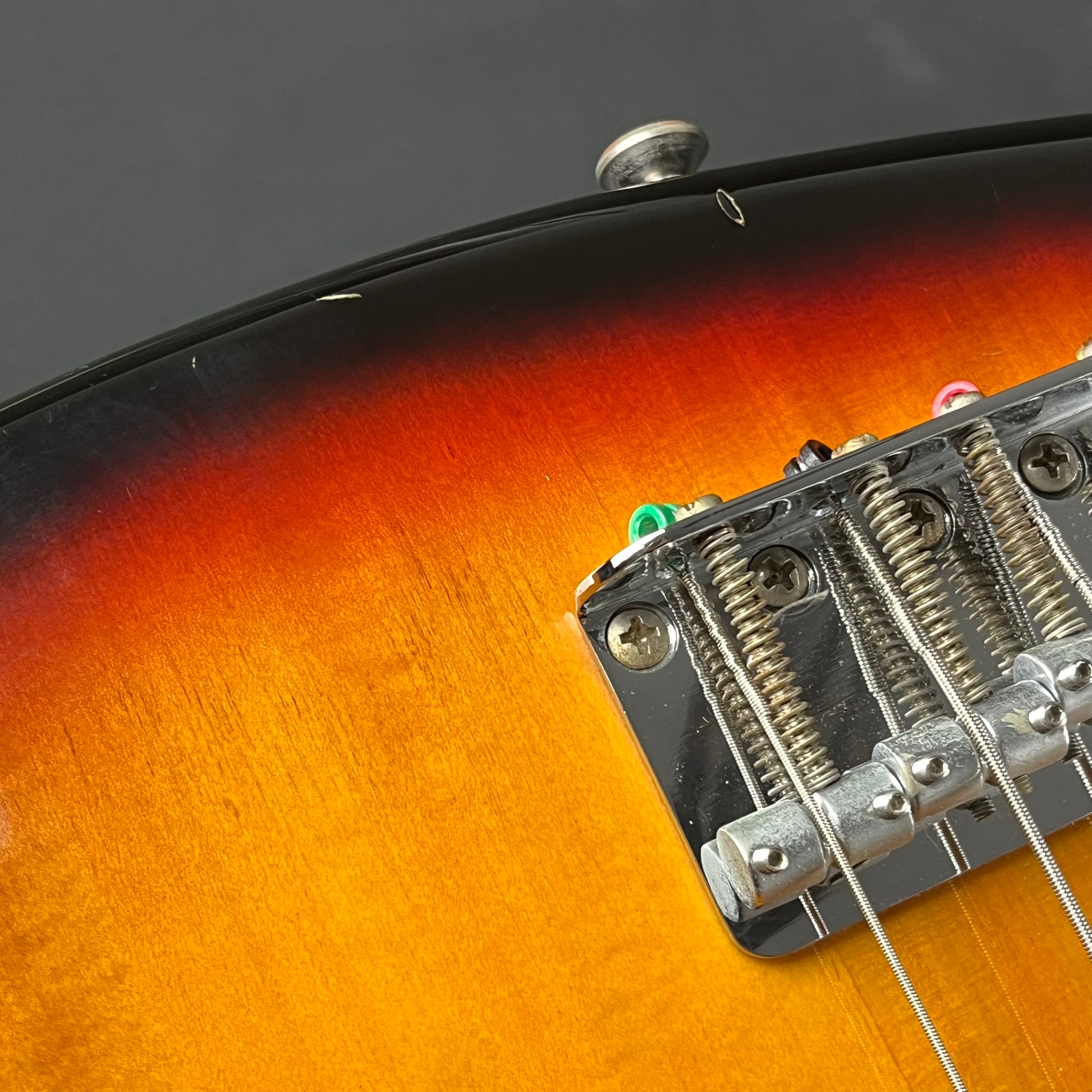 Squier Jaguar Bass